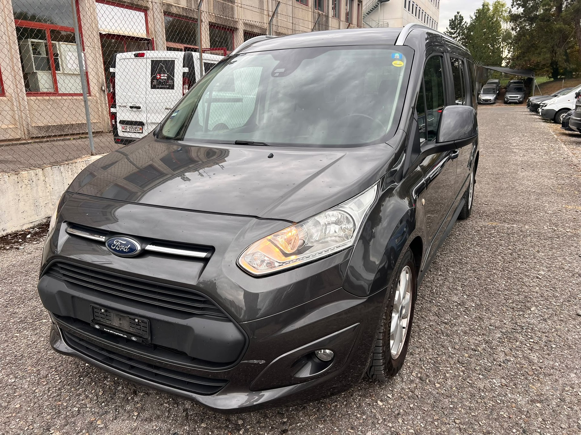 FORD Grand Tourneo Connect 1.5 TDCi Titanium Powershift-image-3