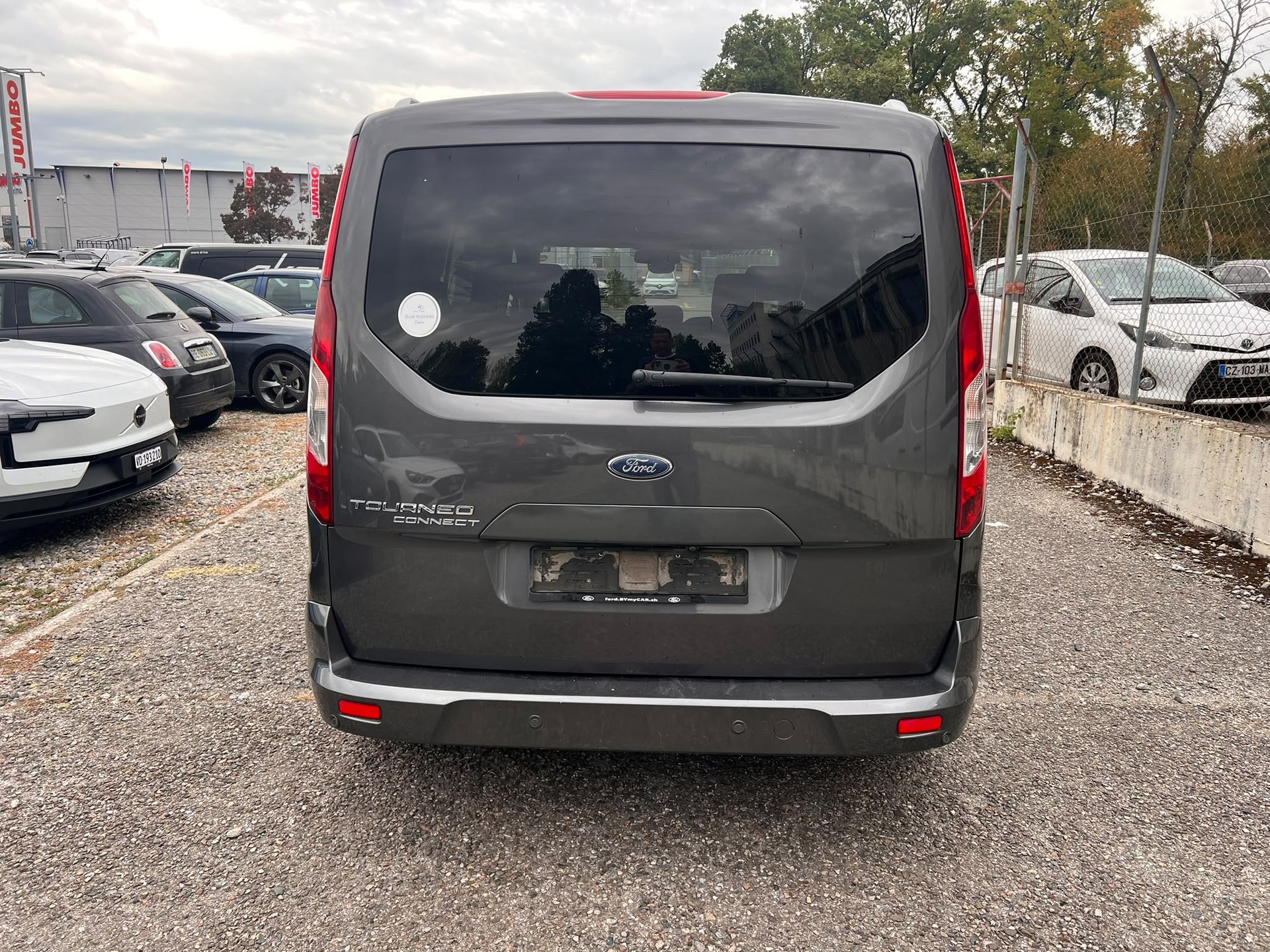 FORD Grand Tourneo Connect 1.5 TDCi Titanium Powershift-image-9