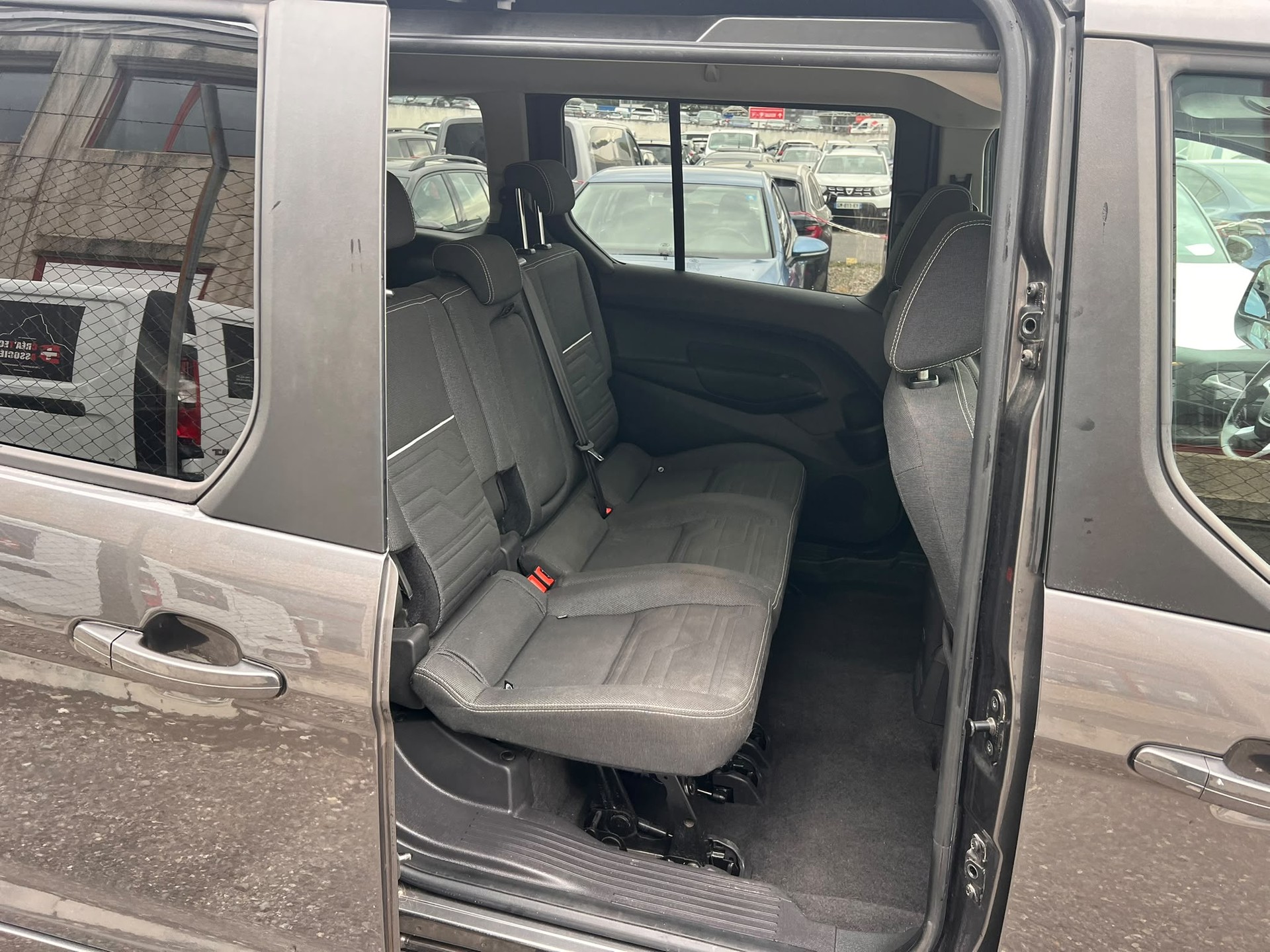 FORD Grand Tourneo Connect 1.5 TDCi Titanium Powershift-image-7