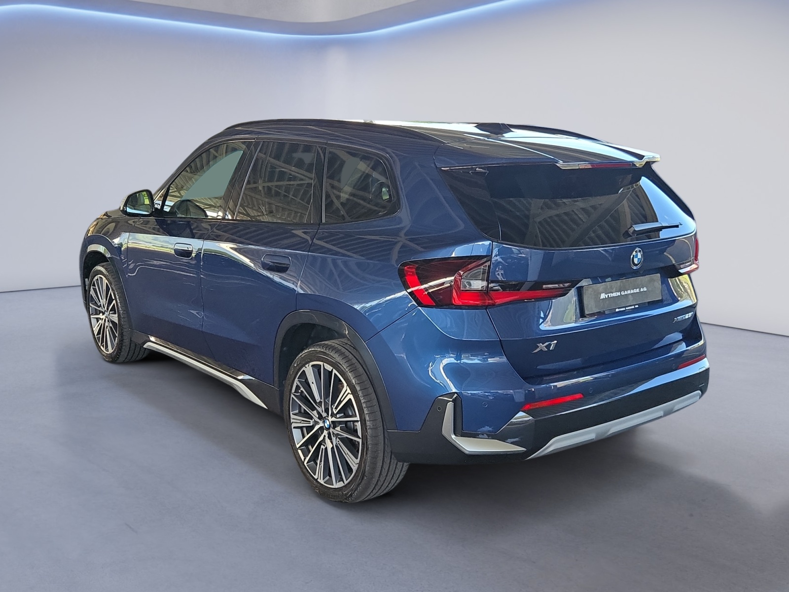BMW X1 23i xDrive paddles-image-2