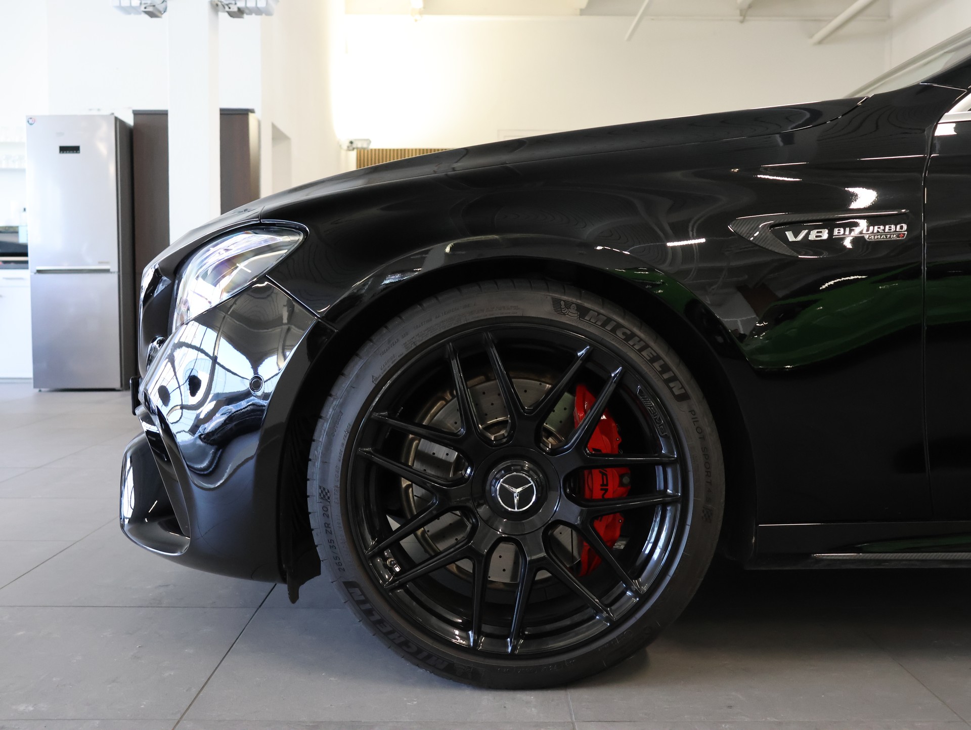 MERCEDES-BENZ E 63 AMG 4Matic Speedshift MCT-image-5