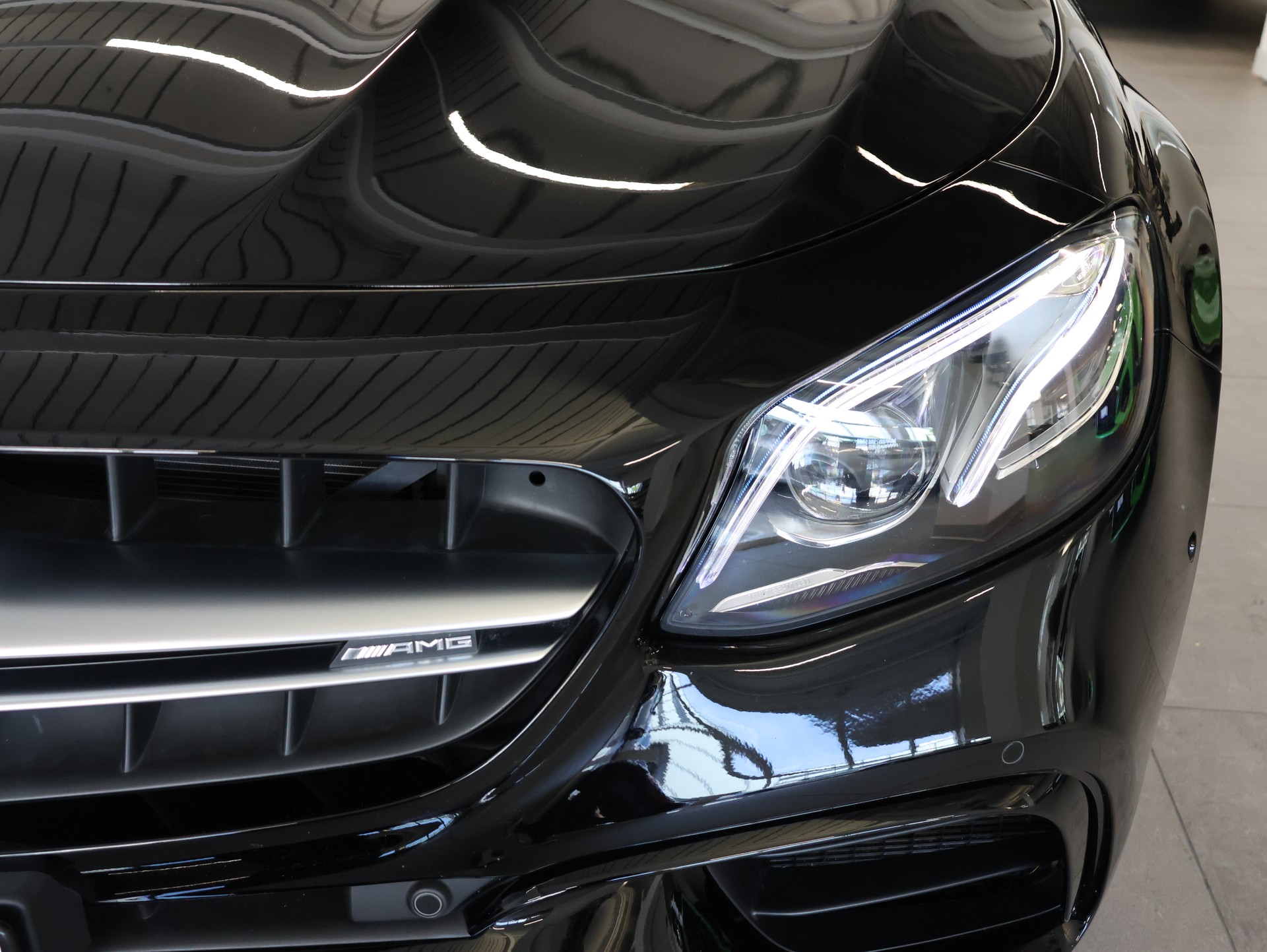 MERCEDES-BENZ E 63 AMG 4Matic Speedshift MCT-image-6