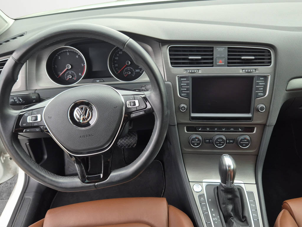 VW Golf VII 1.6 TDI Comfortline DSG-image-9
