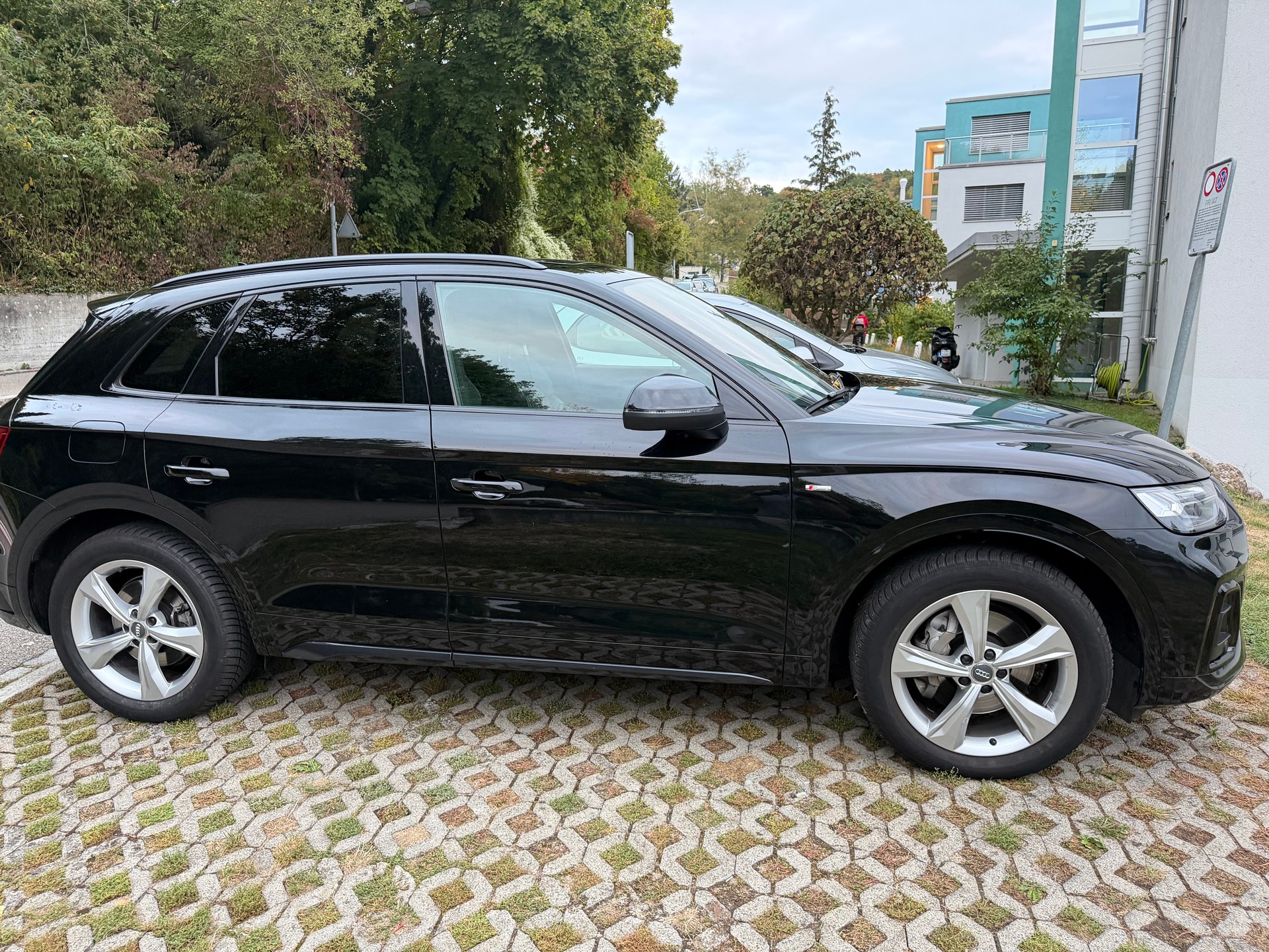 AUDI 2.0 45 TFSI quattro S-Tronic-image-2