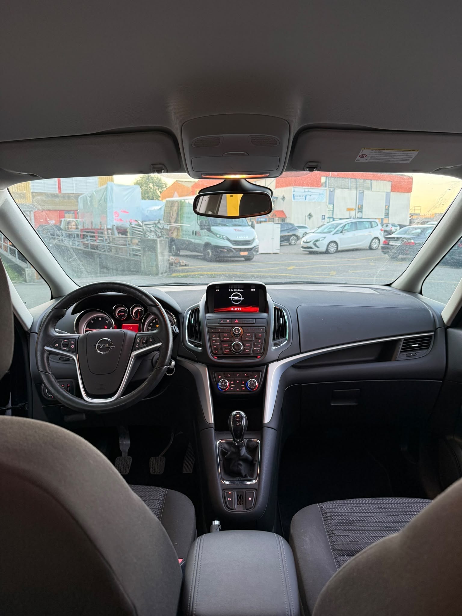 OPEL Zafira Tourer 2.0 CDTi Cosmo-image-9