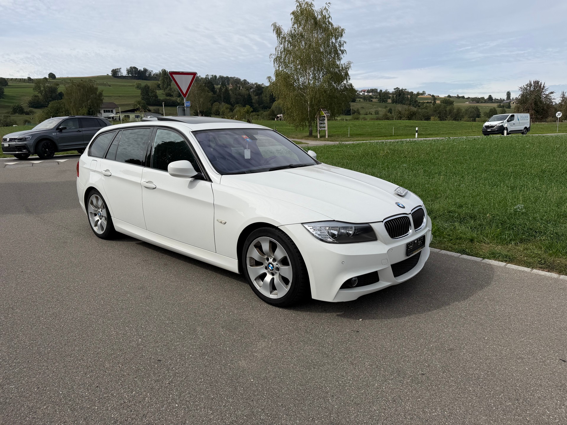 BMW 325i Touring Steptronic-image-0