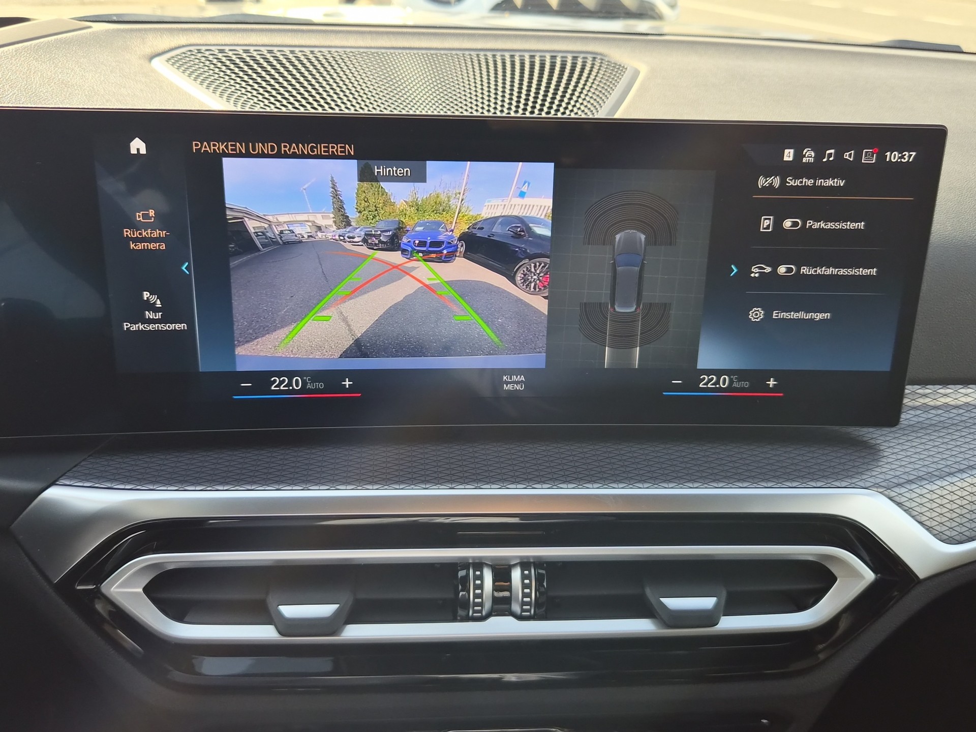 BMW 320d xDrive 48V Touring Steptronic M Sport-image-24