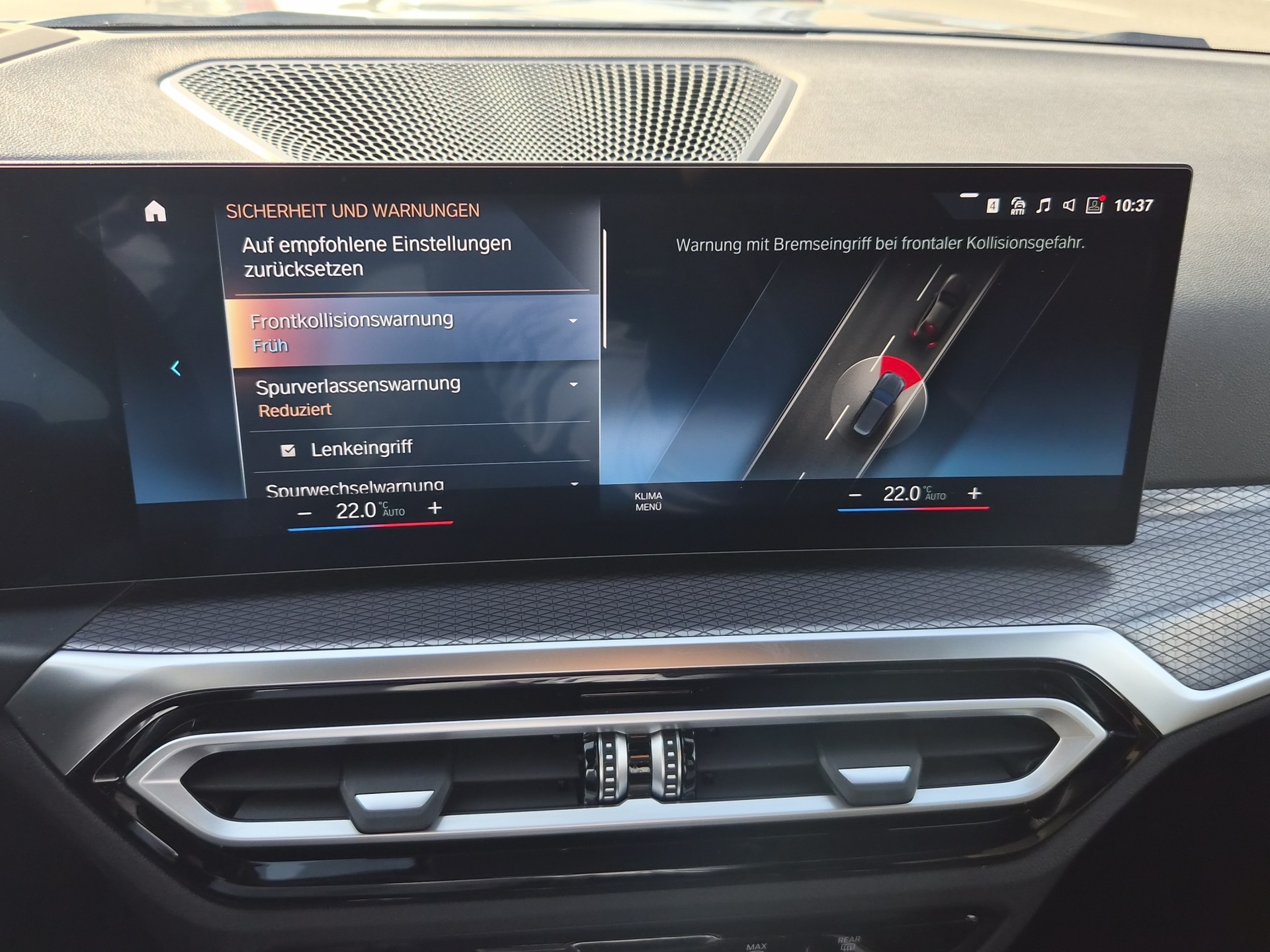 BMW 320d xDrive 48V Touring Steptronic M Sport-image-22