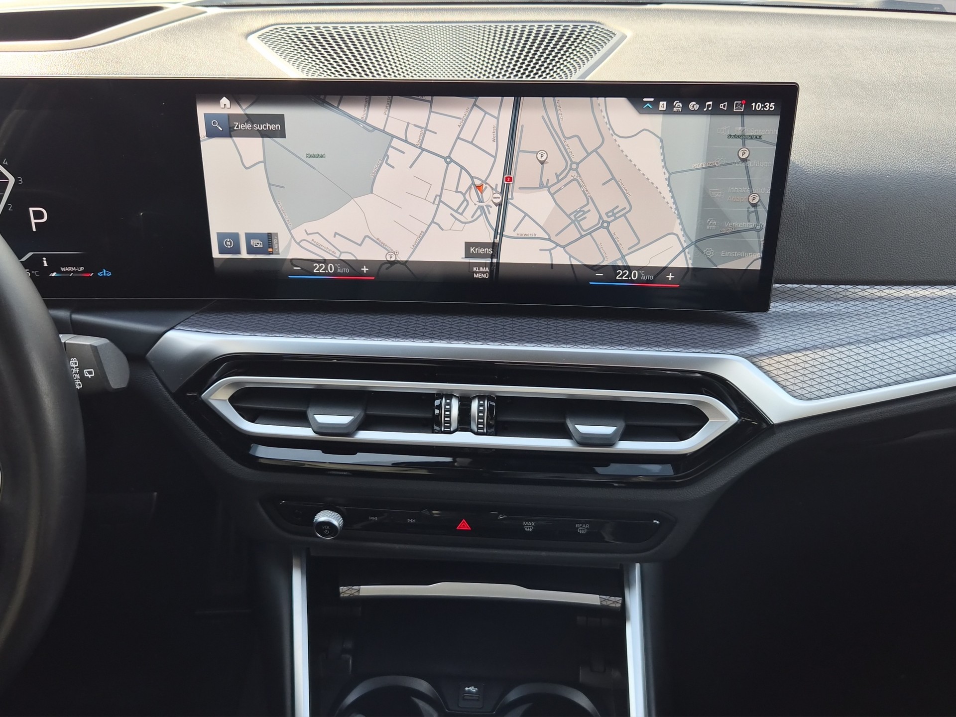 BMW 320d xDrive 48V Touring Steptronic M Sport-image-17