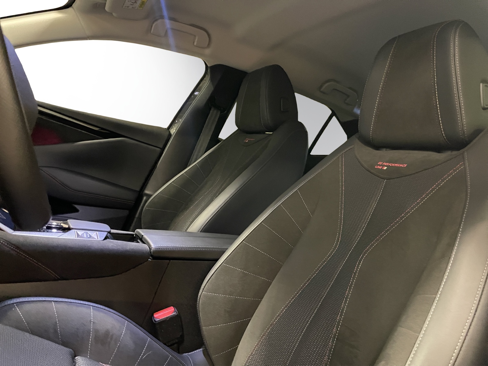 DS AUTOMOBILES DS 4 1.6 E-Tense Performance Line+-image-9