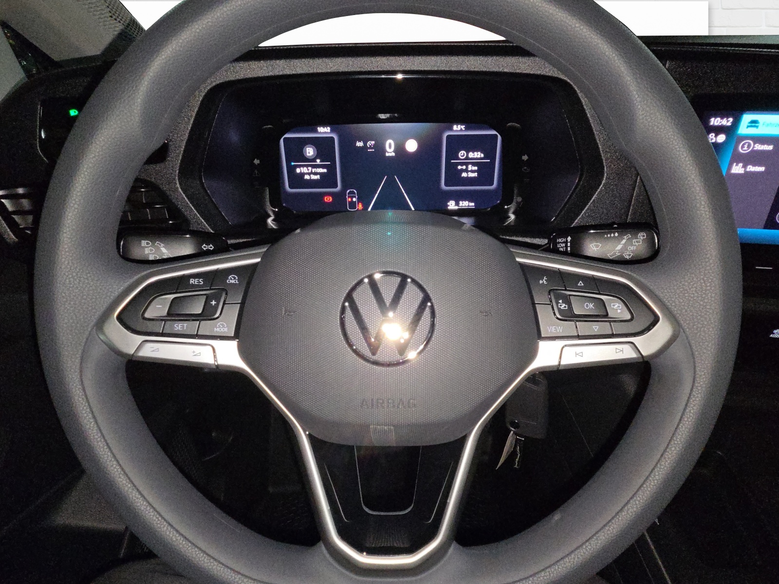 VW Caddy Cargo 2.0TDI Maxi 4Motion-image-5