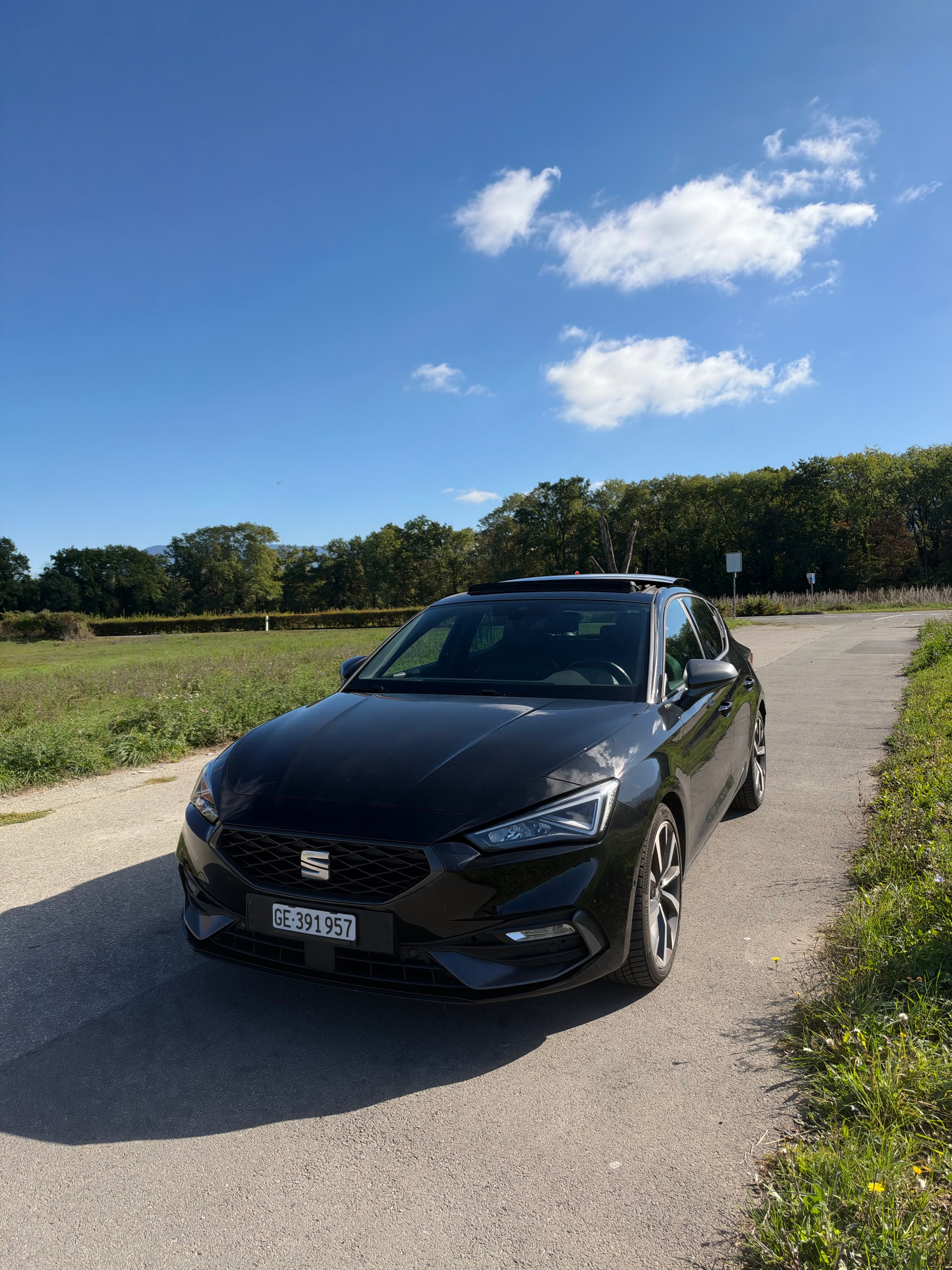 SEAT LEON-image-4