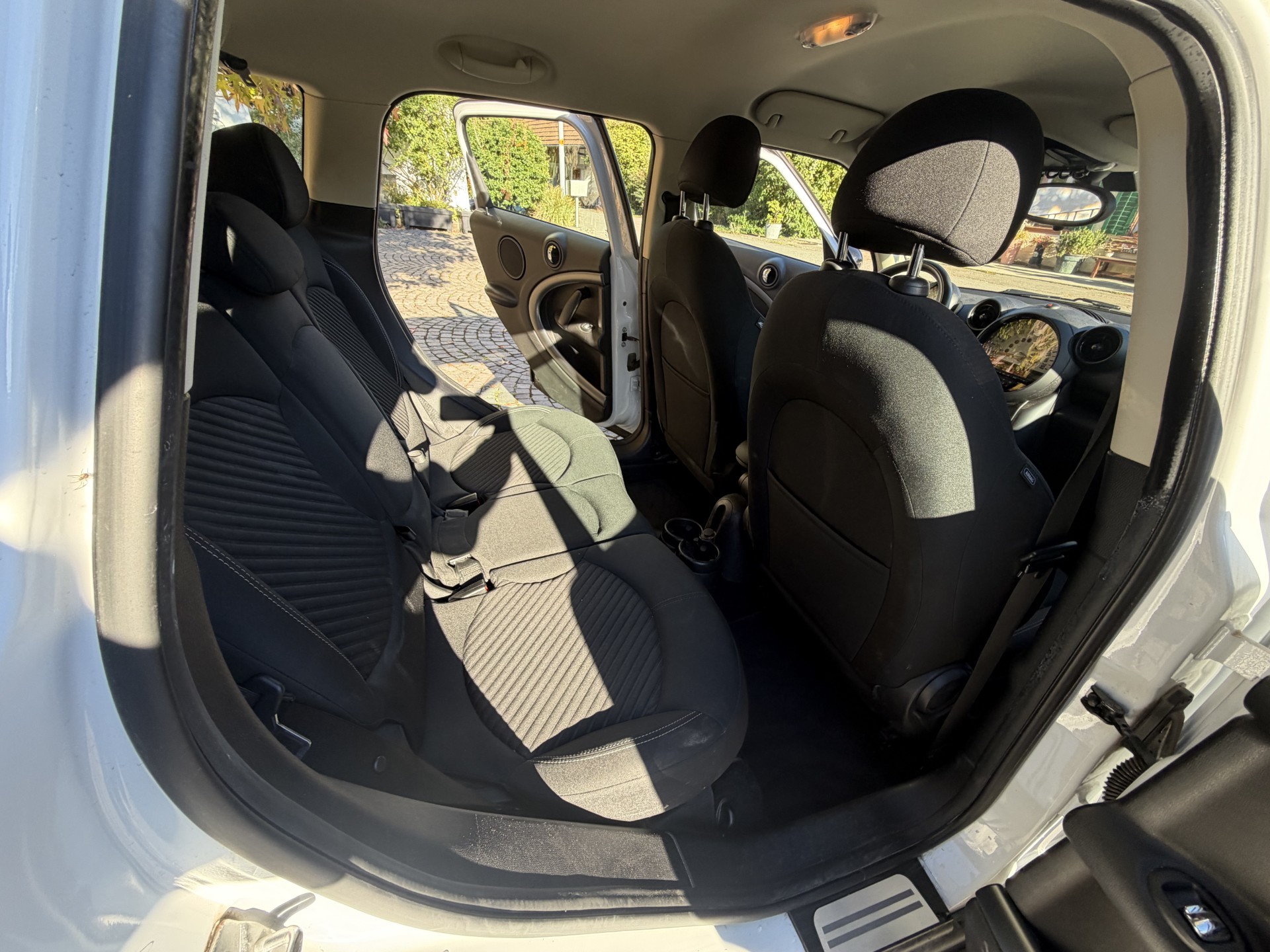 MINI Countryman Cooper S FWD-image-13