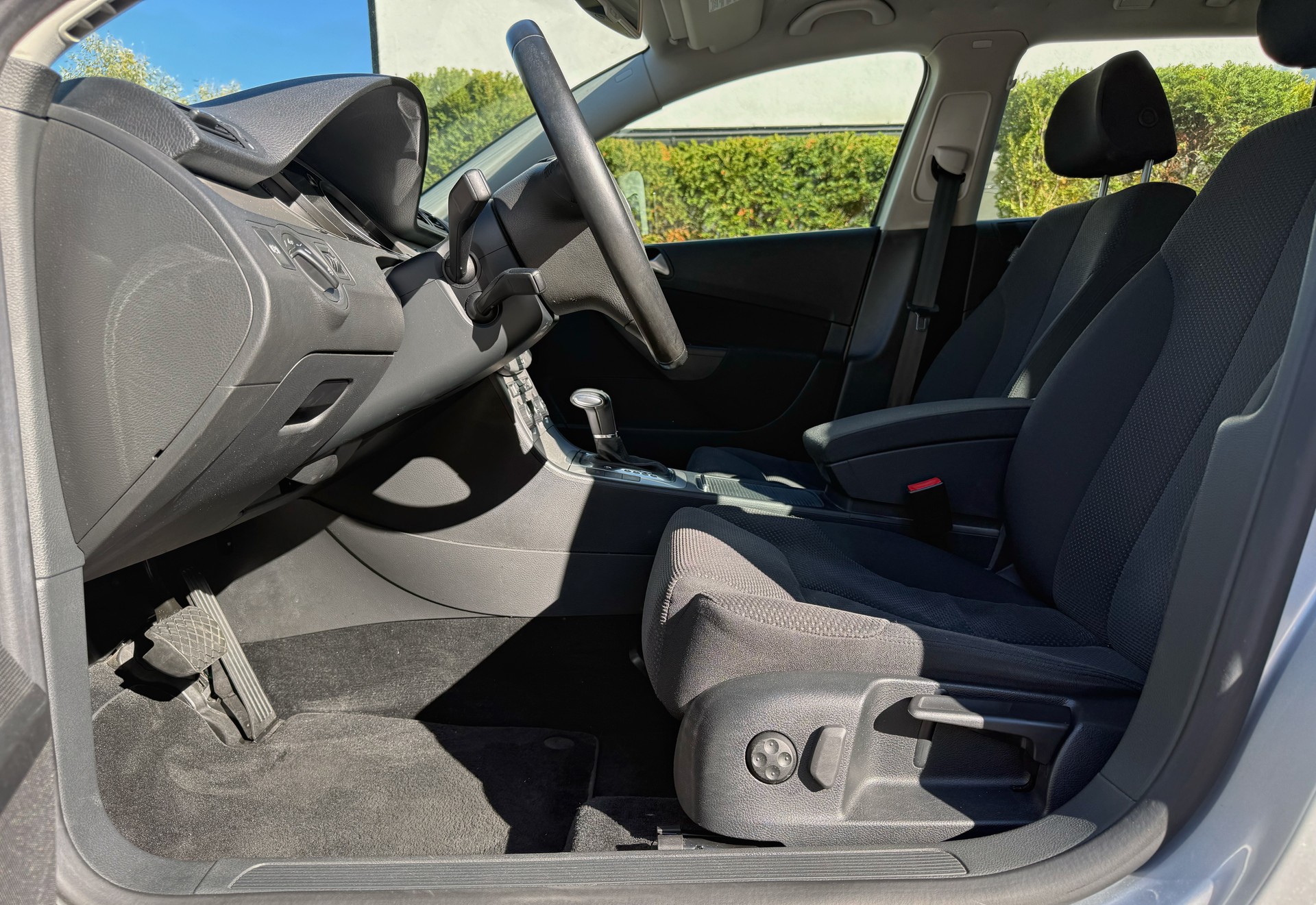 VW Passat Variant 1.4 TSI Comfortline DSG (Frisch Ab MFK)-image-8