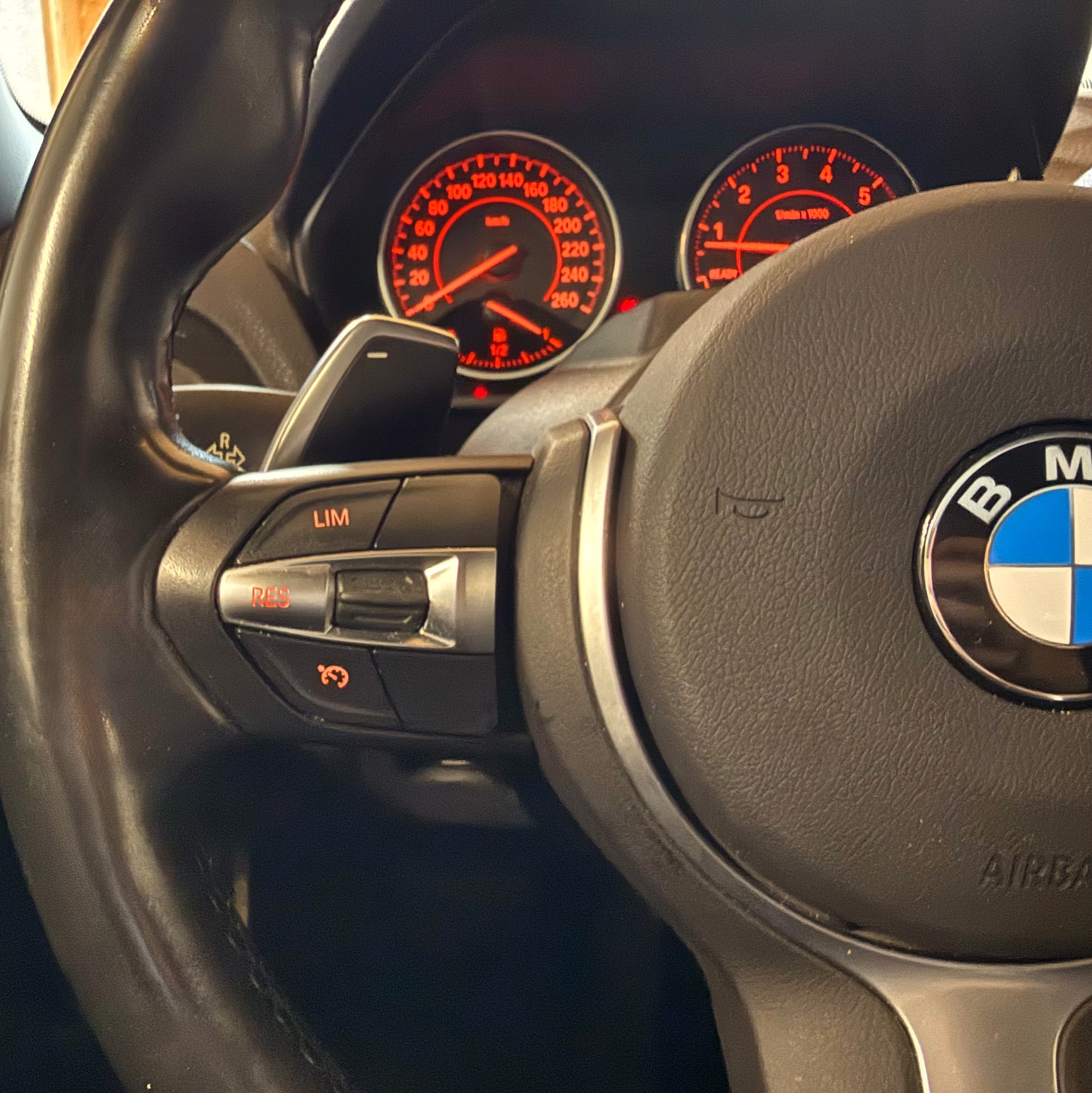 BMW M240i xDrive Steptronic-image-25