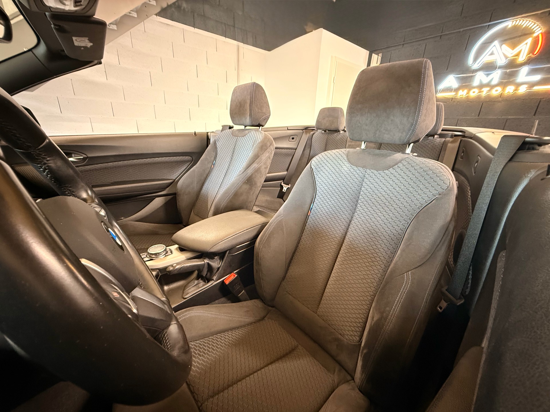 BMW M240i xDrive Steptronic-image-22