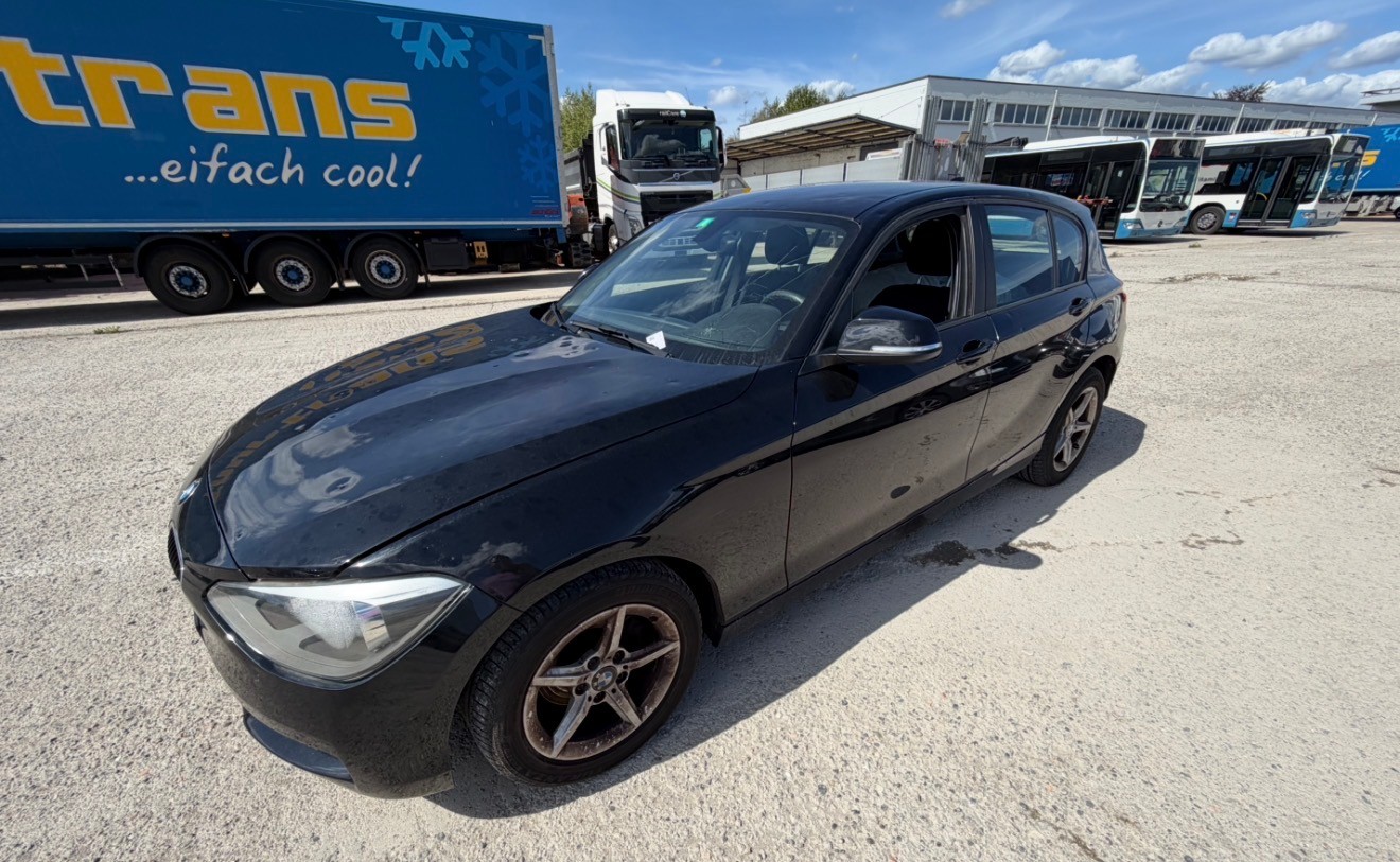 BMW 114d Business-image-0