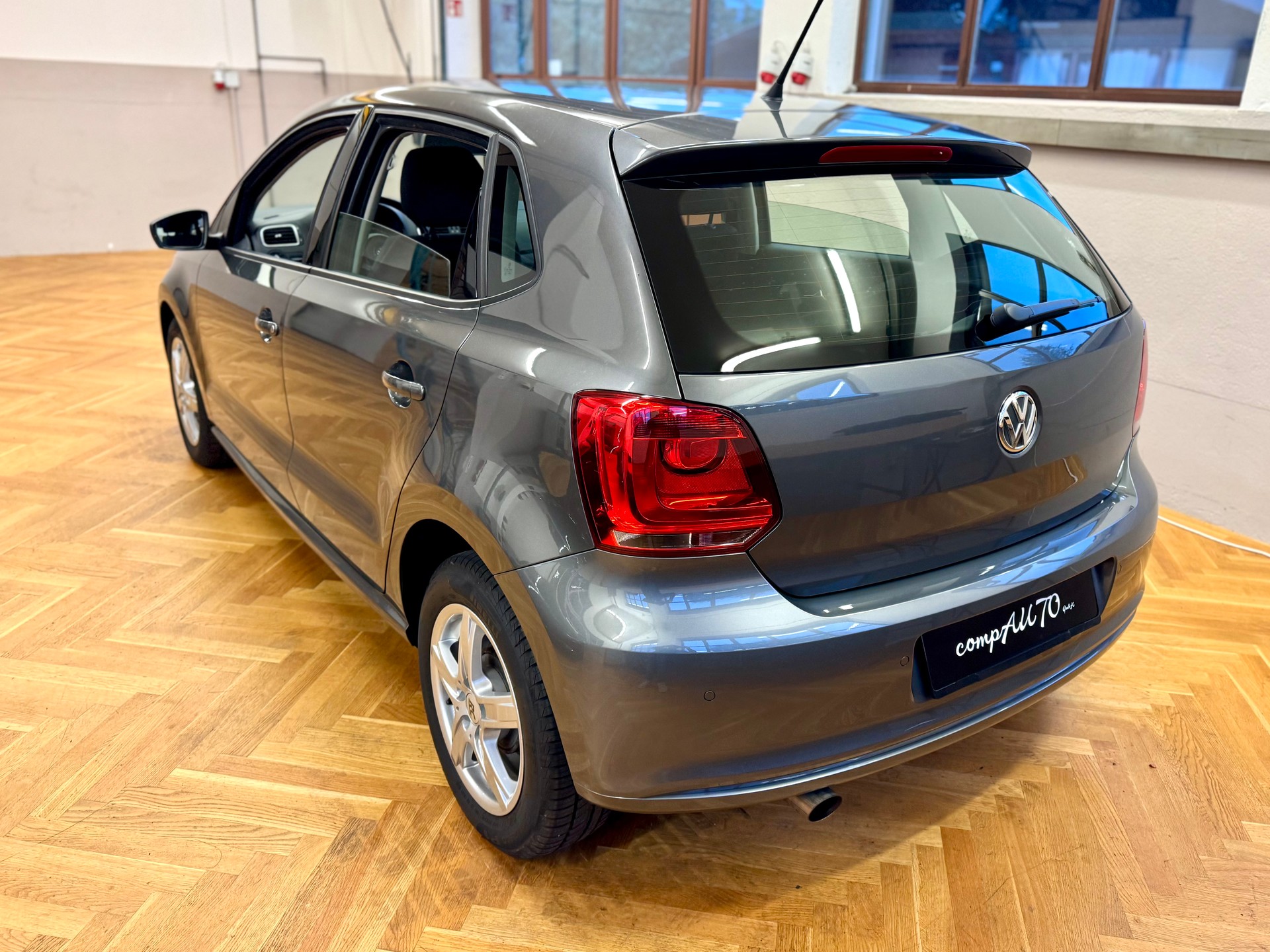 VW Polo 1.4 16V Comfortline DSG-image-4
