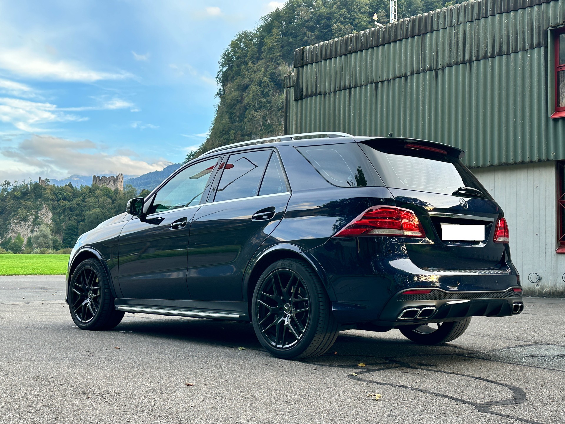 MERCEDES-BENZ GLE 63 AMG 4Matic Speedshift Plus 7G-Tronic-image-4