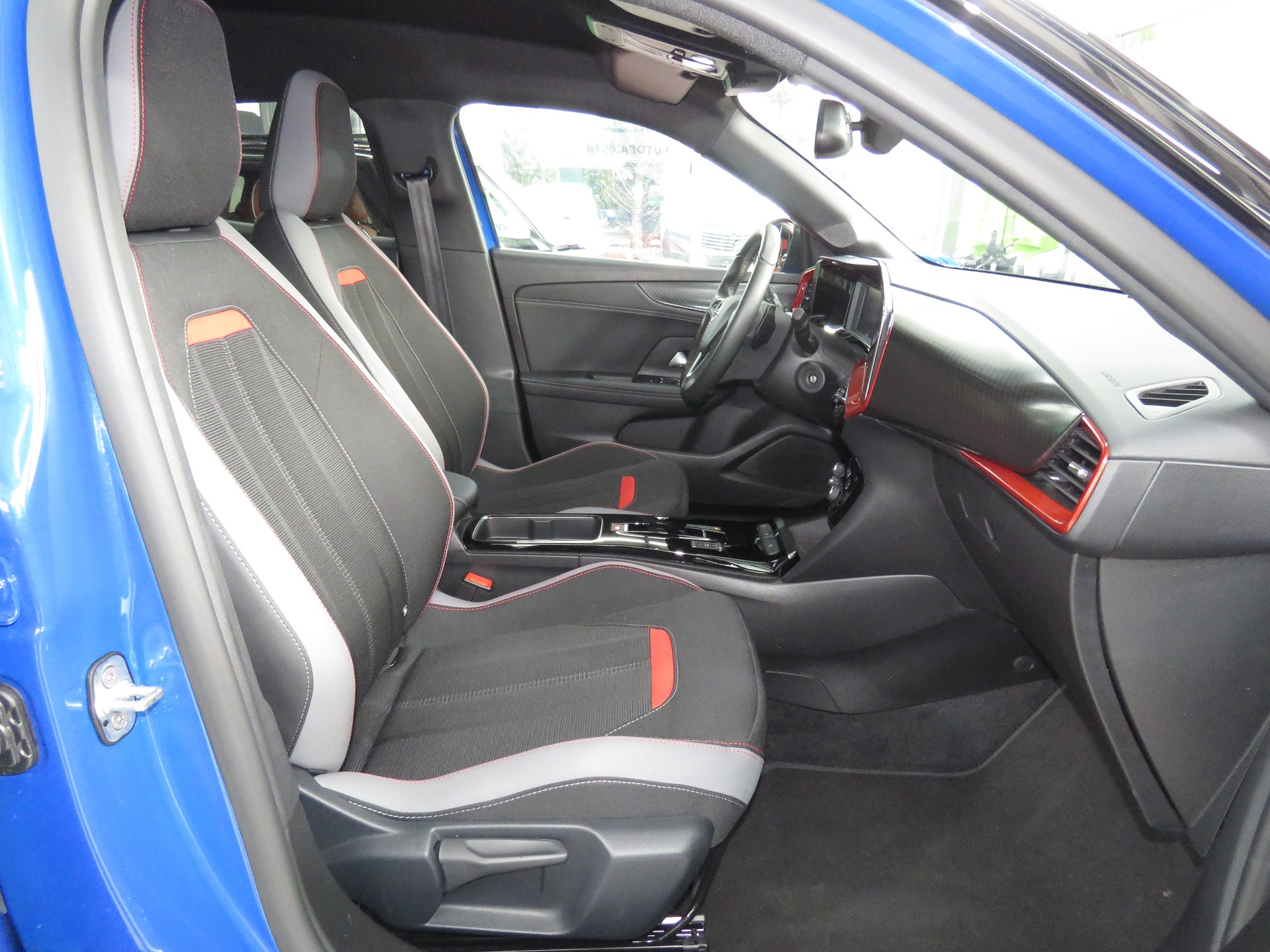 OPEL Mokka 1.2 Direct Injection Turbo GS Automat-image-11