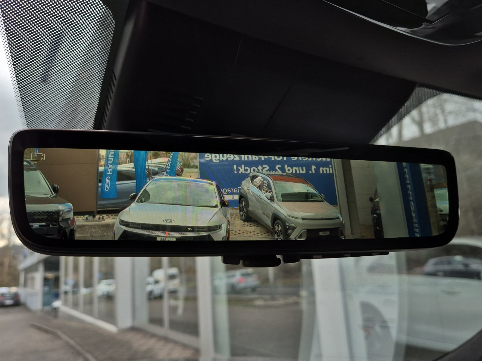 HYUNDAI Santa Fe 1.6 T-GDi PHEV Calligraphy-image-11