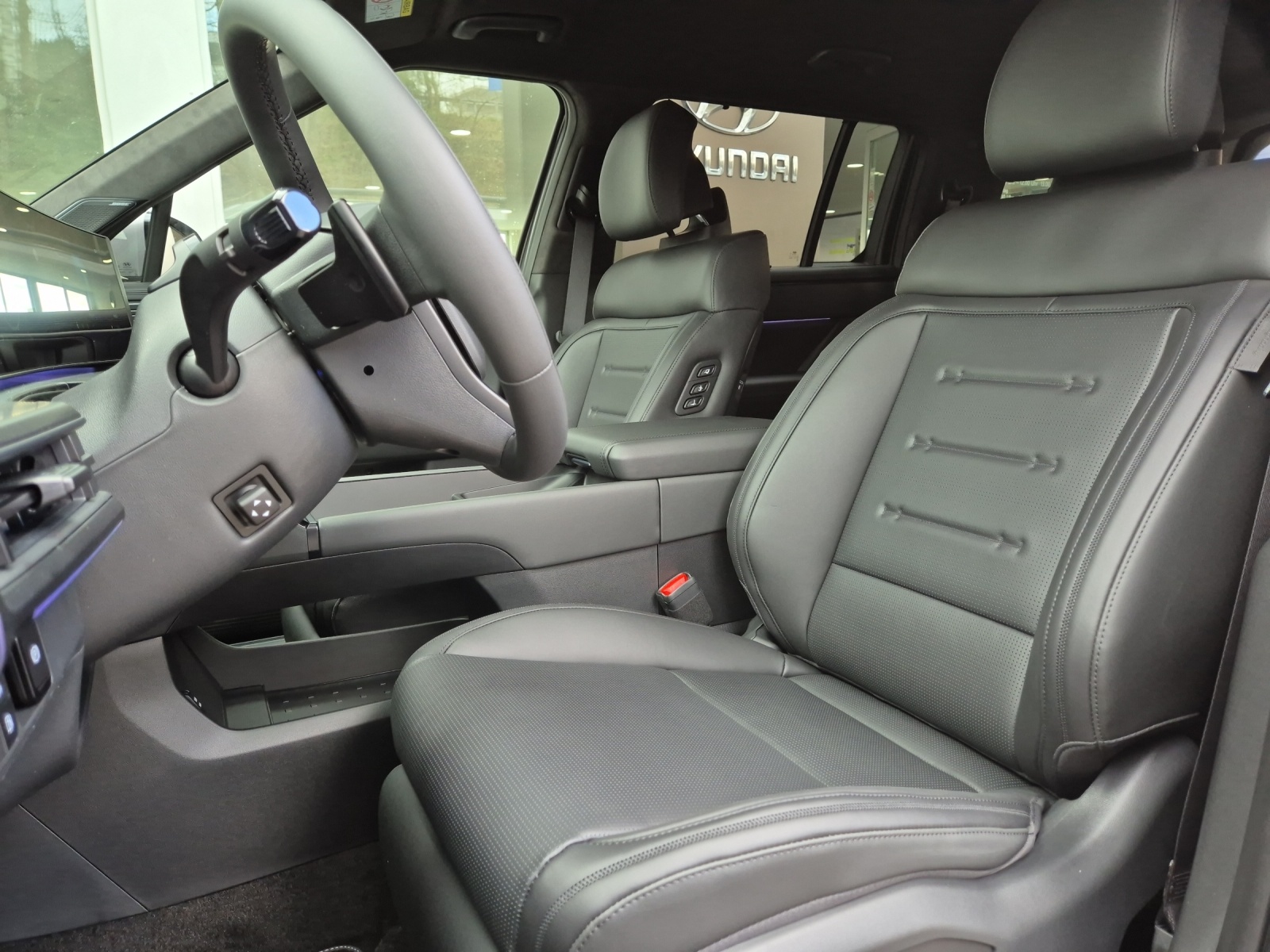 HYUNDAI Santa Fe 1.6 T-GDi PHEV Calligraphy-image-5