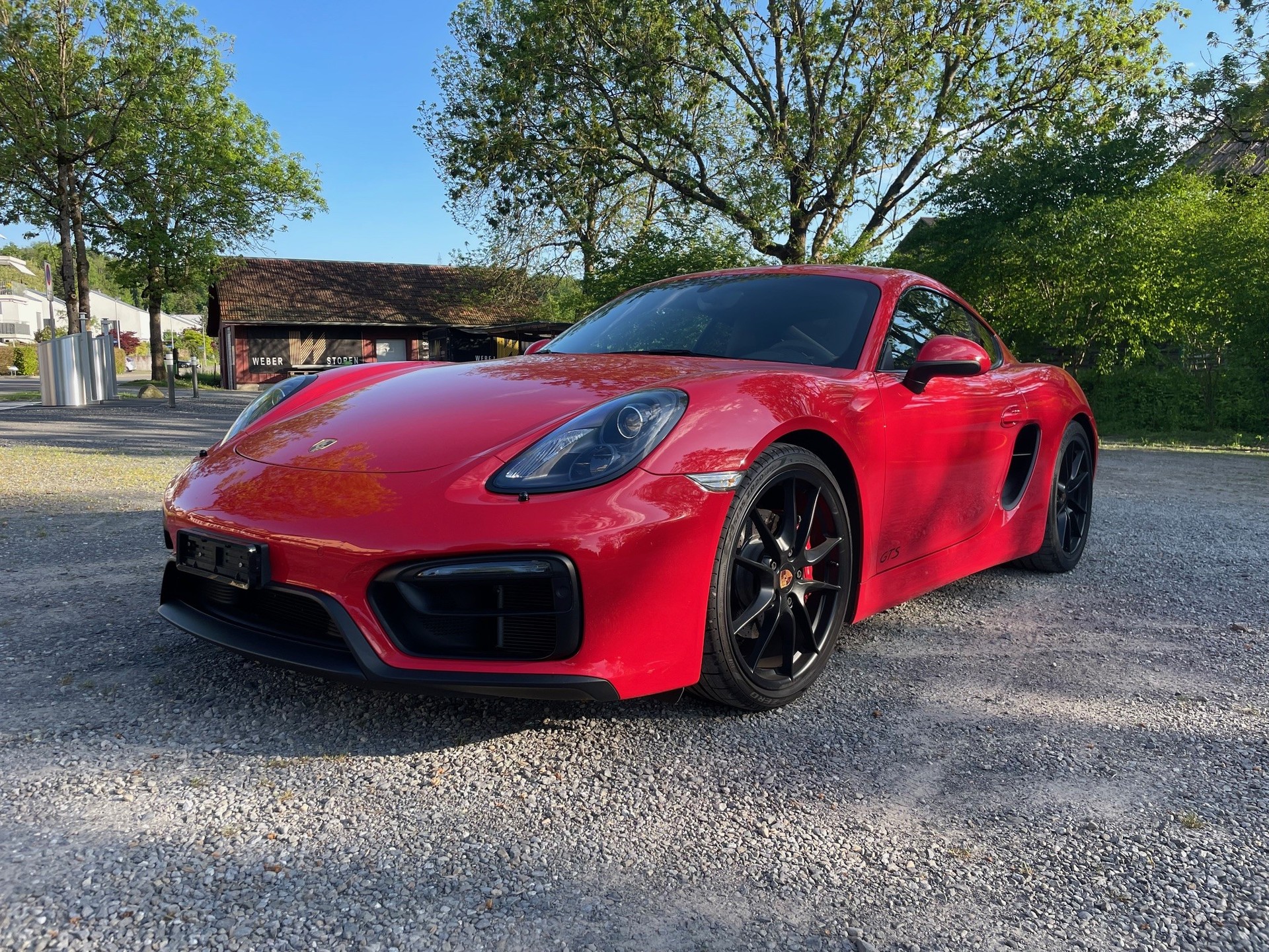 PORSCHE GTS-image-0