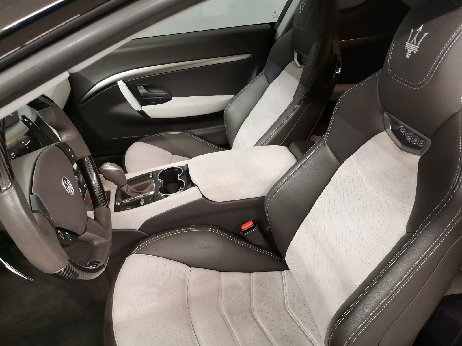 MASERATI Granturismo 4.7 V8 Sport-image-13