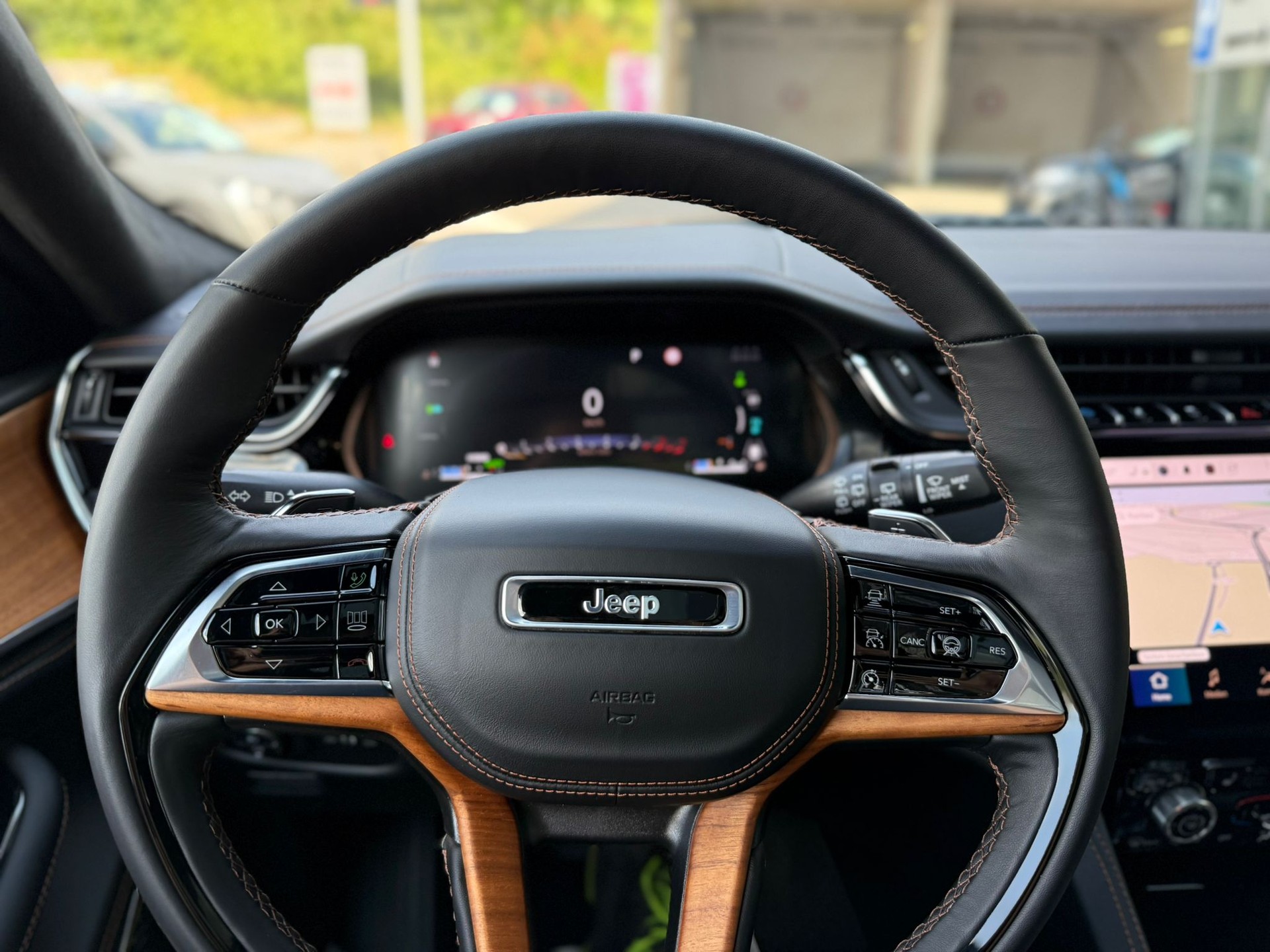 JEEP Grand Cherokee 2.0 Plug-in-Hybrid Summit Reserve 4xe-image-6