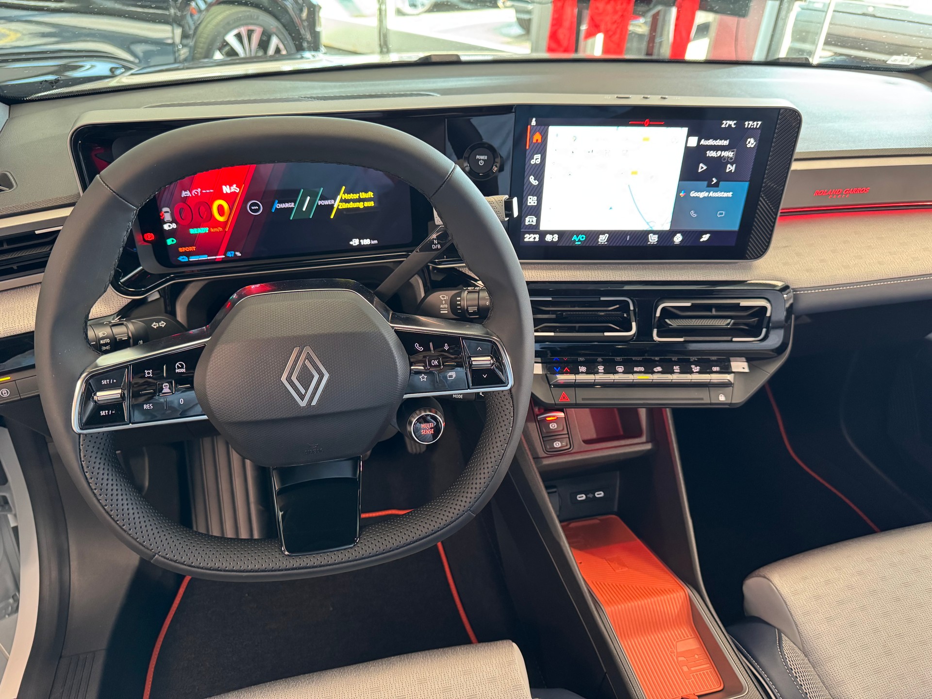 RENAULT R5 E-TECH ELECTRIC Roland Garros 150PS Comfort Range-image-12