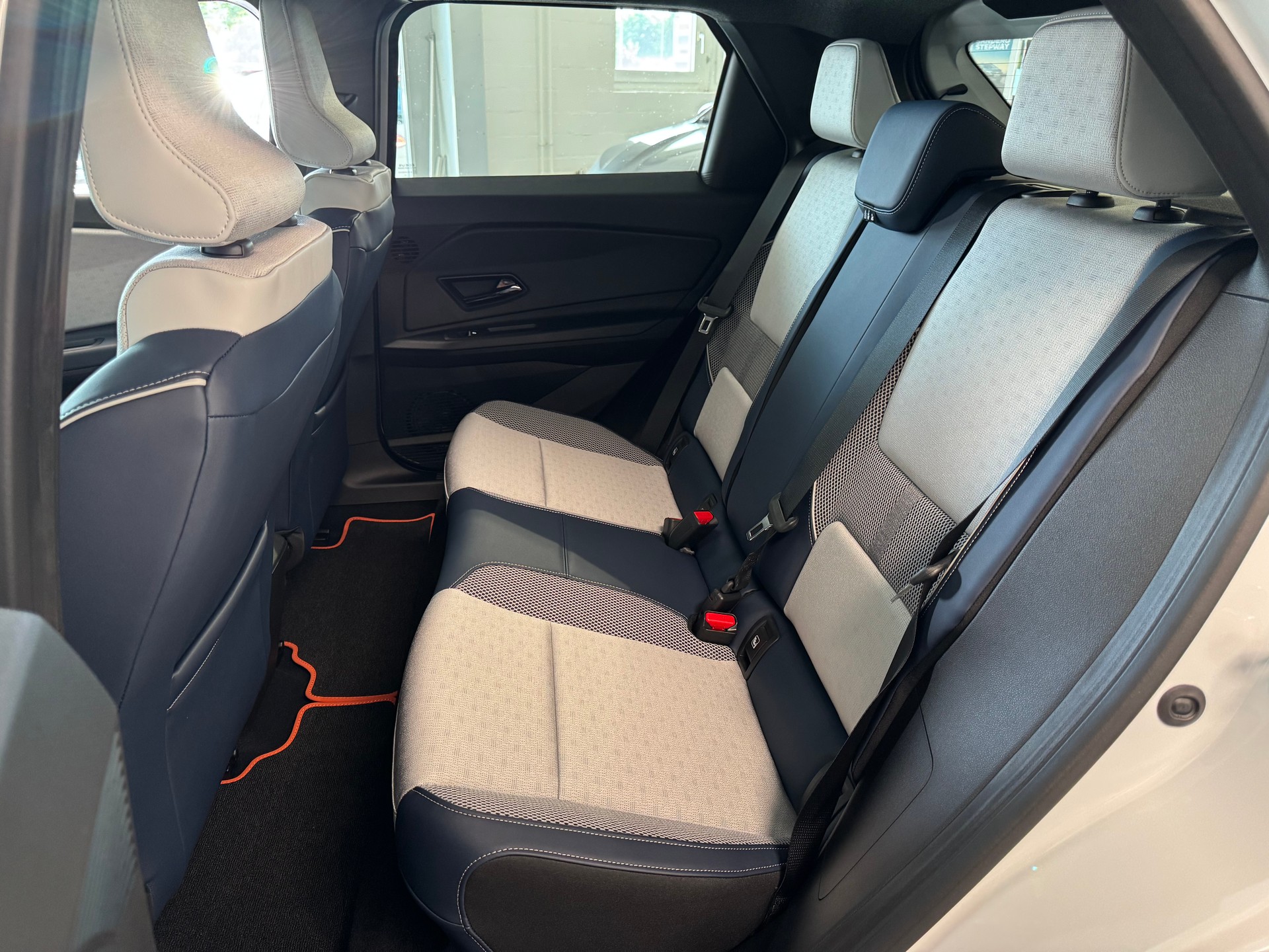 RENAULT R5 E-TECH ELECTRIC Roland Garros 150PS Comfort Range-image-20