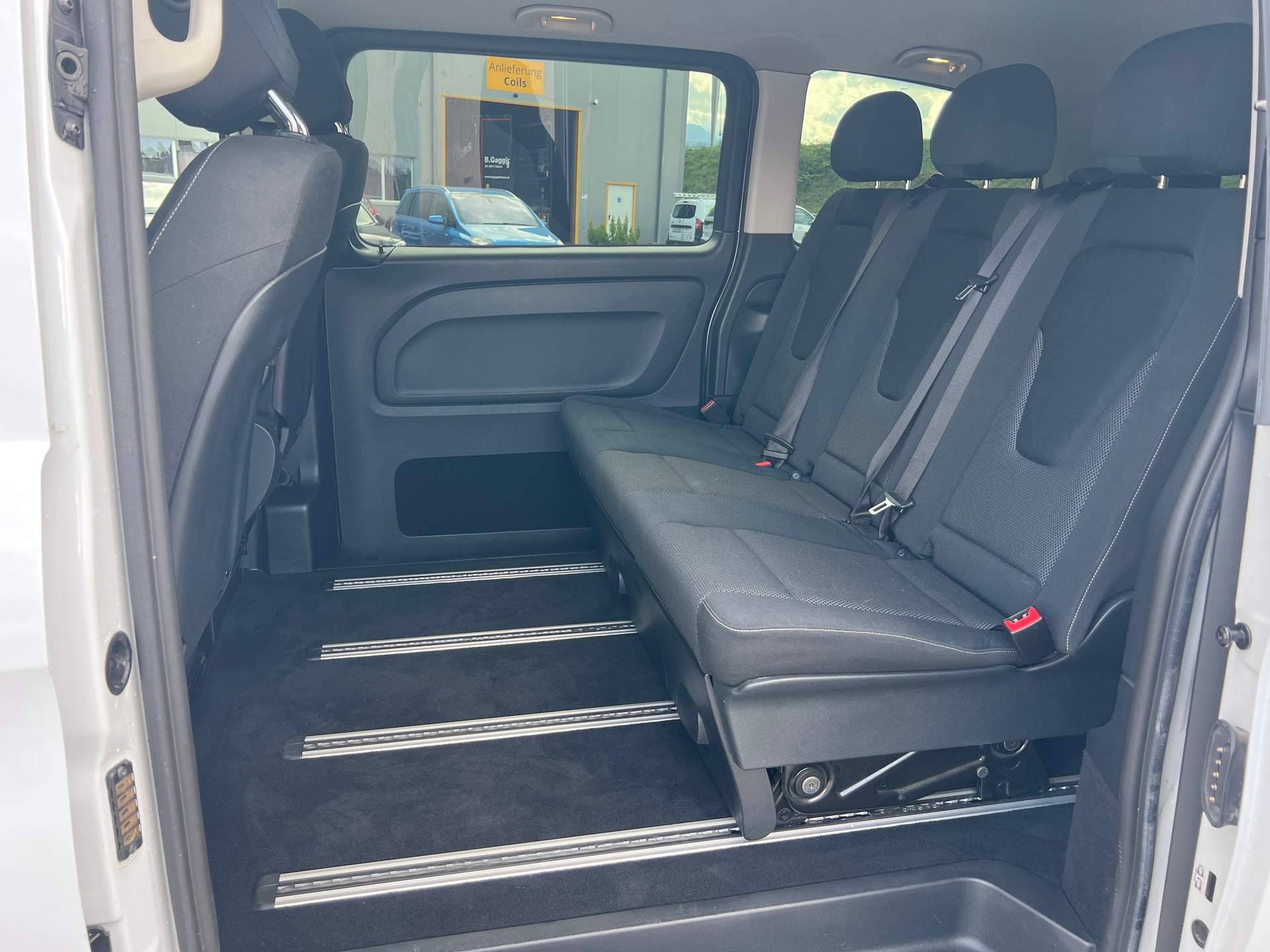 MERCEDES-BENZ Vito 114 BlueTec Tourer Select 7G-Tronic-image-13
