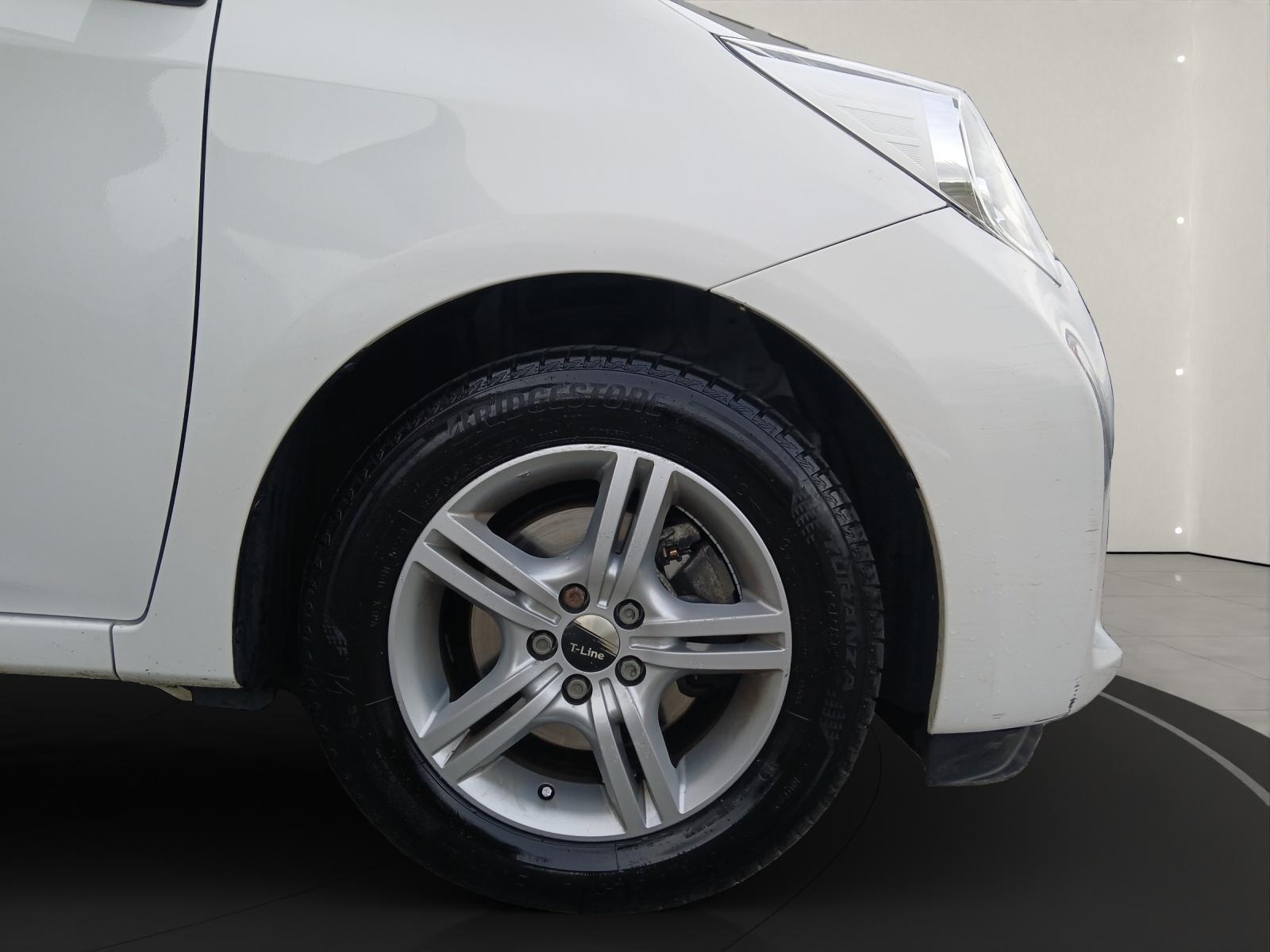 TOYOTA Verso-S 1.33 VVT-i Linea Luna-image-15