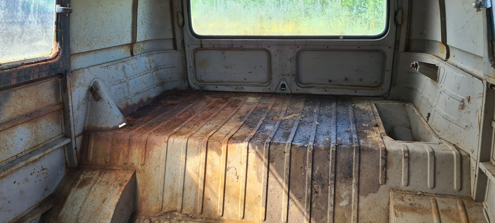 VW T1-image-11