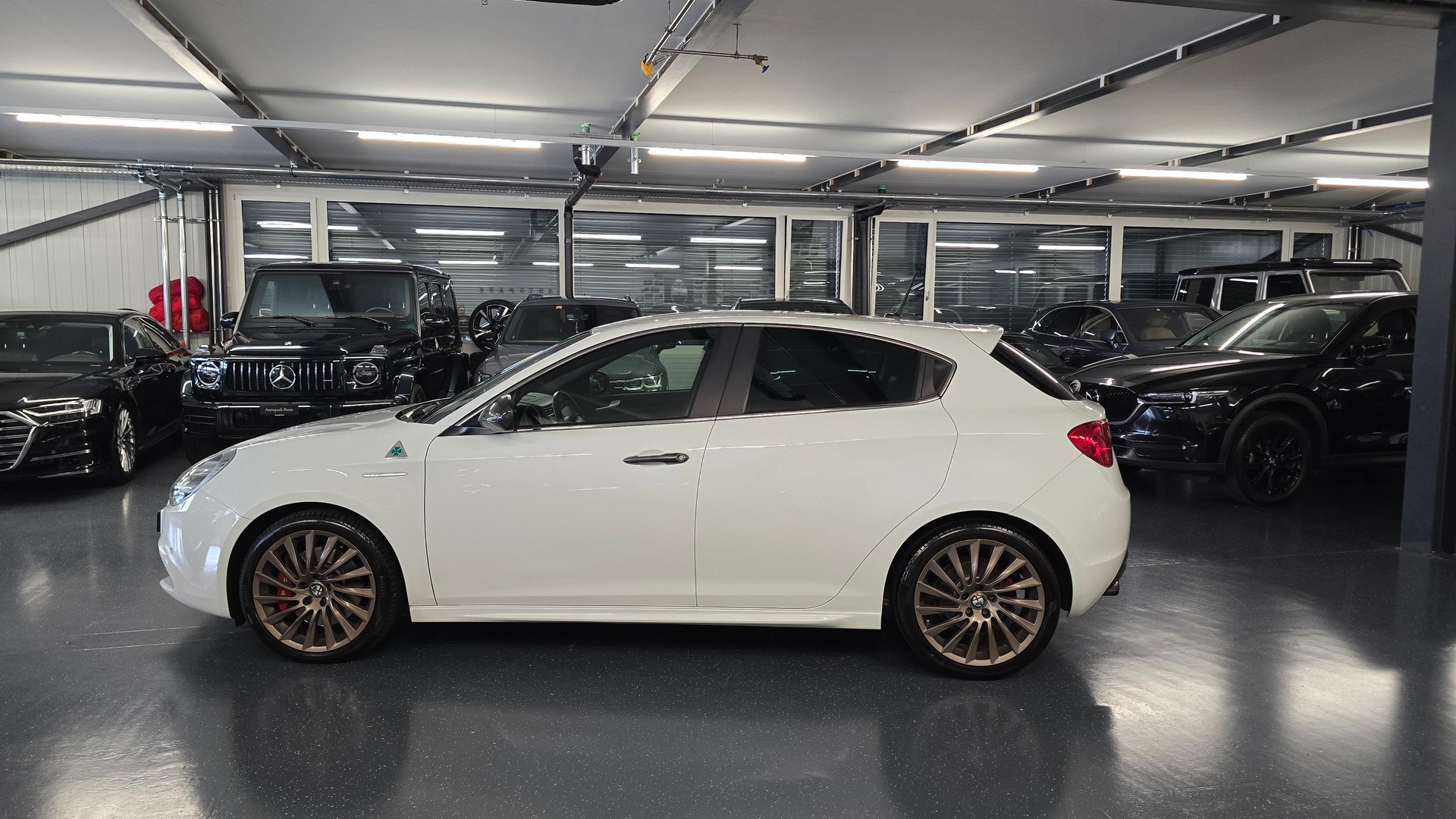 ALFA ROMEO Giulietta 1750 TBi Quadrifoglio Verde TCT-image-9