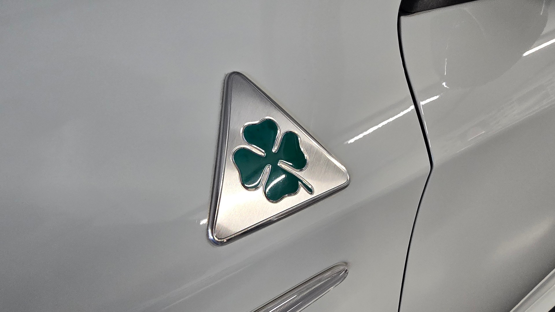 ALFA ROMEO Giulietta 1750 TBi Quadrifoglio Verde TCT-image-13