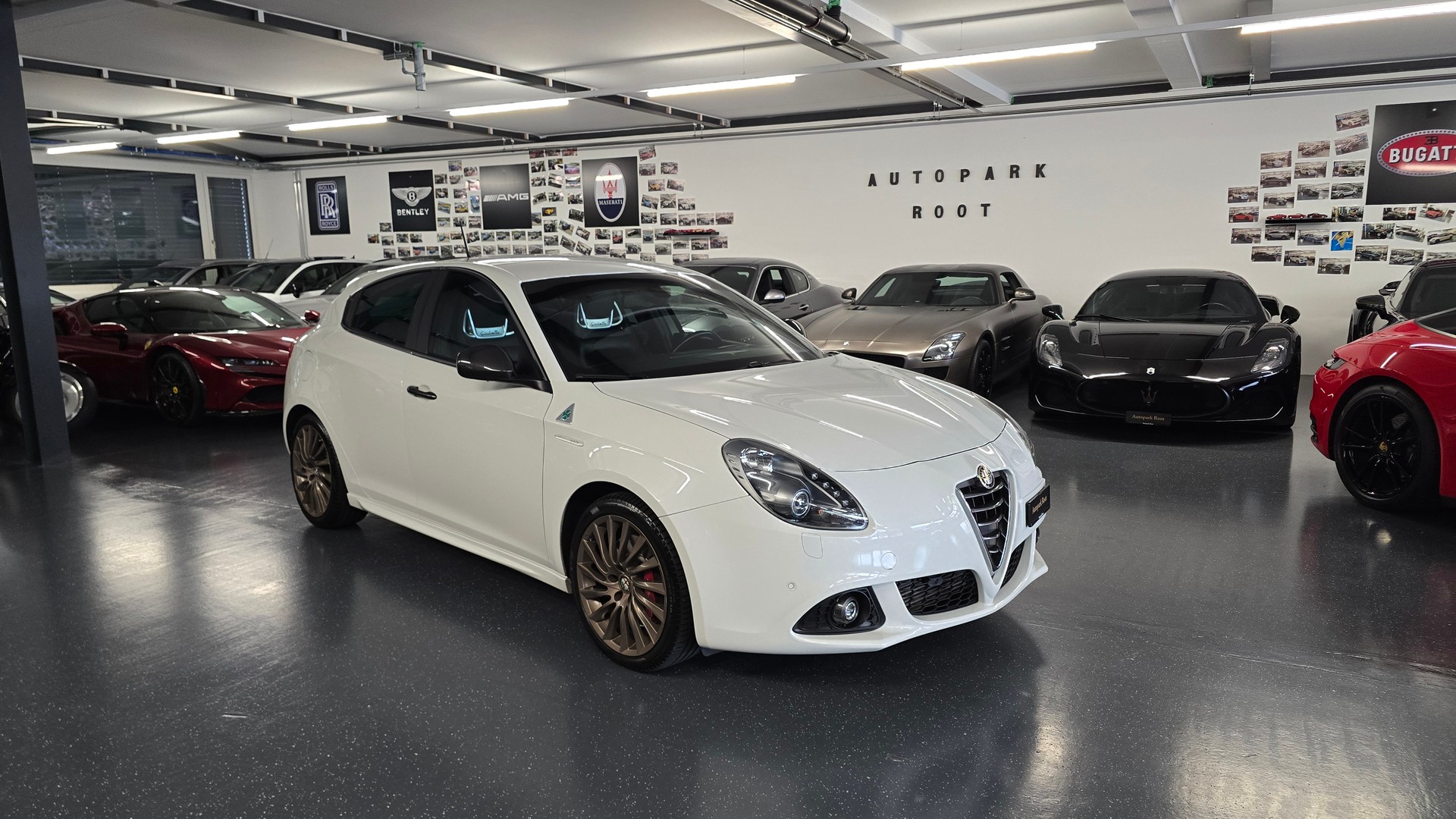 ALFA ROMEO Giulietta 1750 TBi Quadrifoglio Verde TCT-image-2