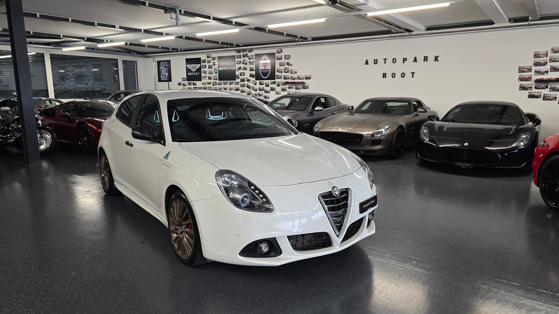 ALFA ROMEO Giulietta 1750 TBi Quadrifoglio Verde TCT-image-1