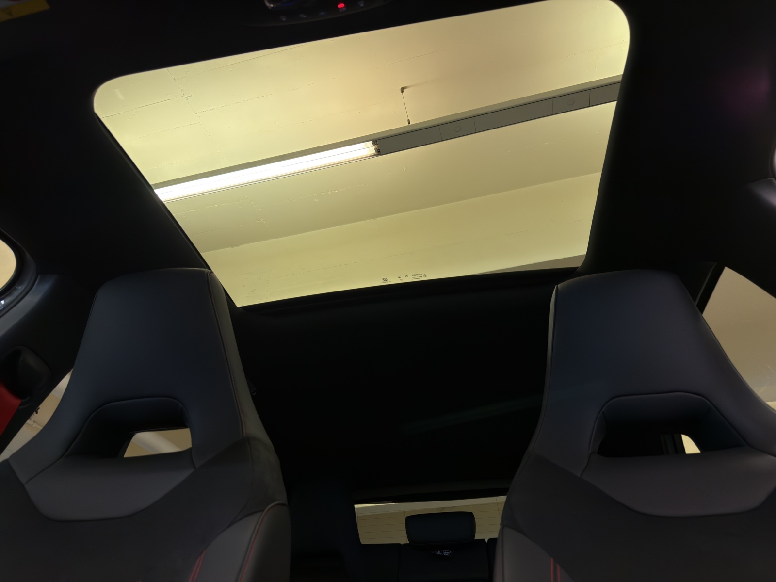 MERCEDES-BENZ A AMG 35 4M Berline Compacte-image-16