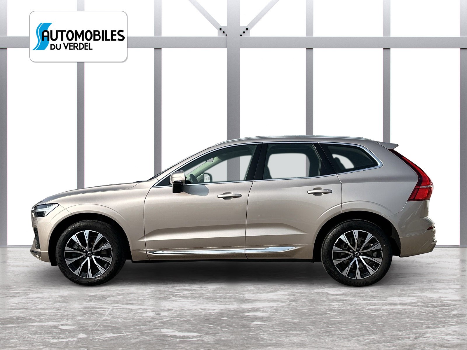 VOLVO XC60 2.0 B5 MH Diesel Plus Bright AWD-image-1