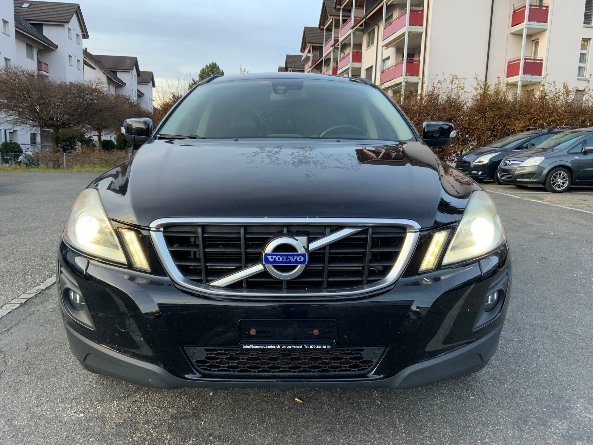 VOLVO XC60 D5 AWD Geartronic-image-0