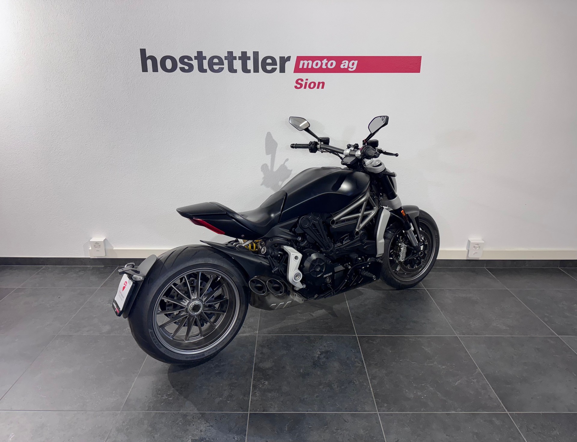 DUCATI 1260 X Diavel-showroom-element-3