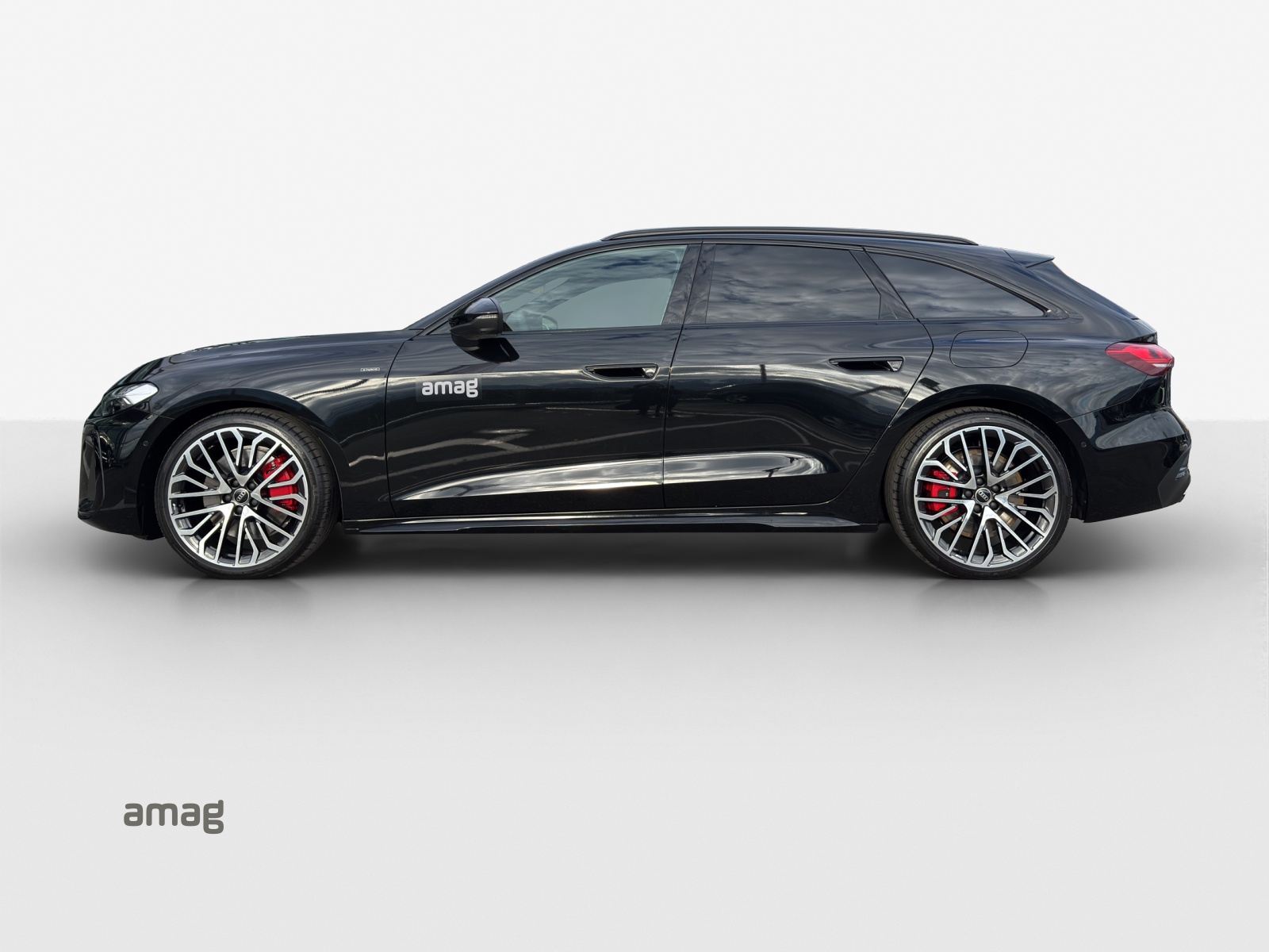 AUDI A5 Avant e-hybrid quattro 270 kW S tronic-image-2