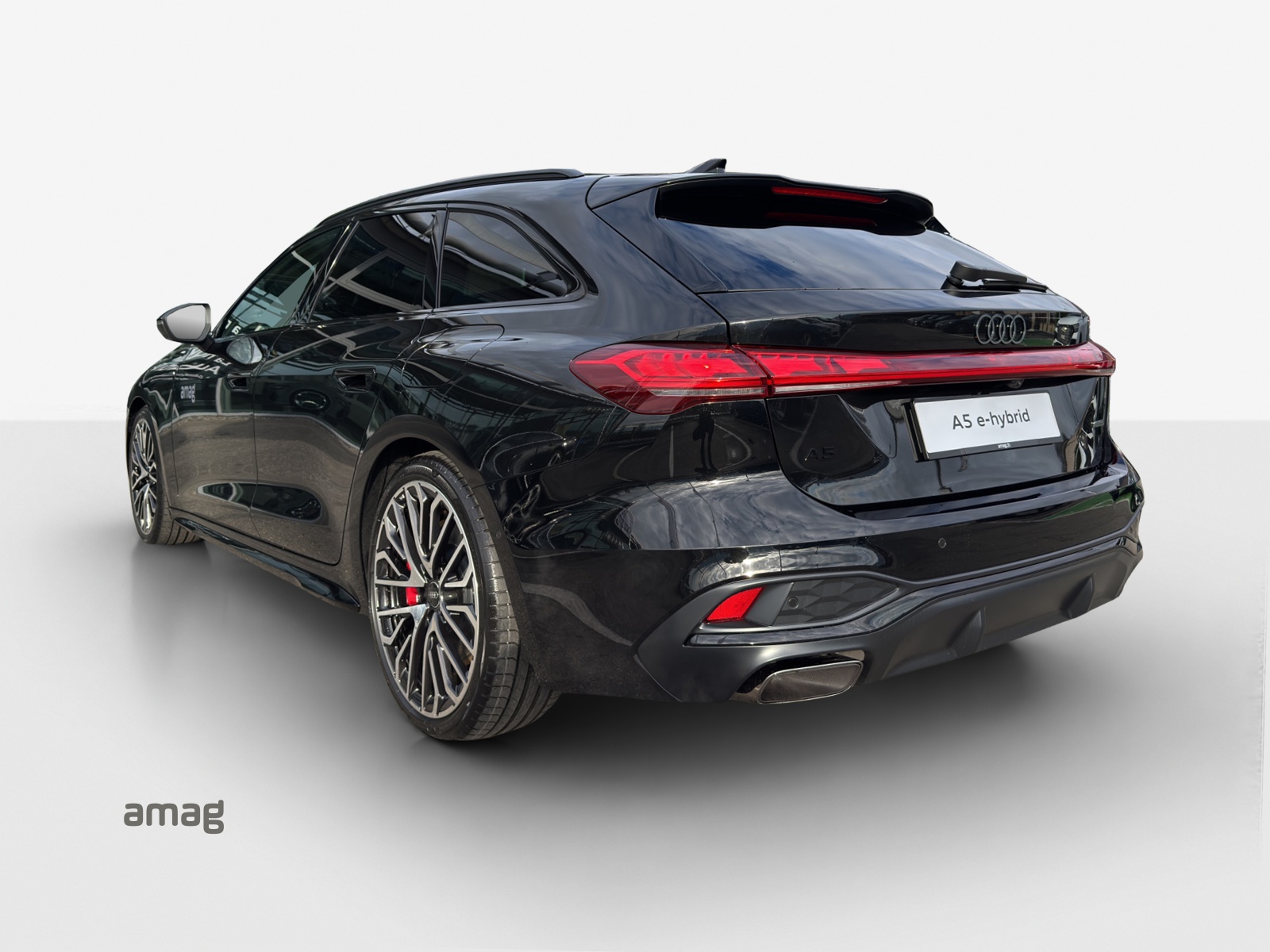 AUDI A5 Avant e-hybrid quattro 270 kW S tronic-image-3