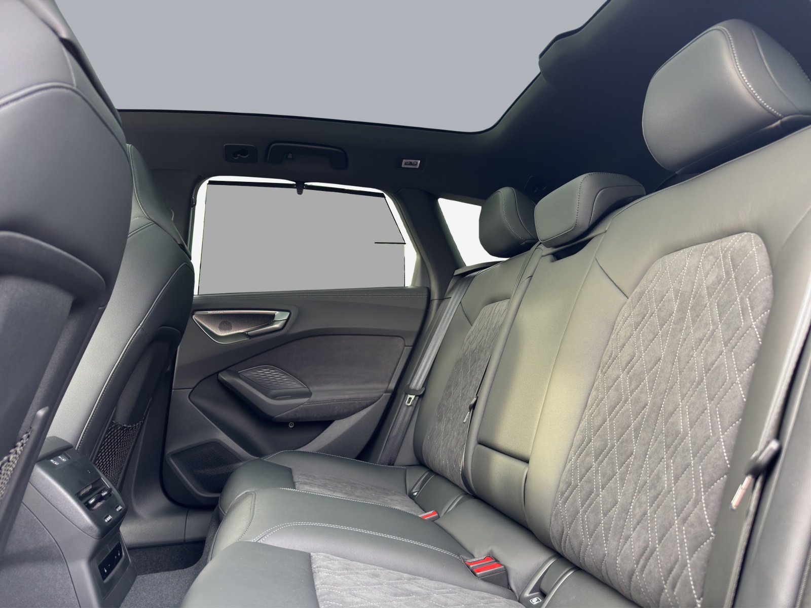 AUDI A5 Avant e-hybrid quattro 270 kW S tronic-image-14