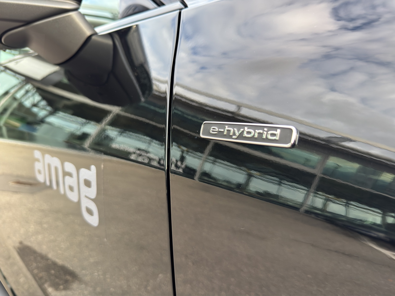 AUDI A5 Avant e-hybrid quattro 270 kW S tronic-image-1