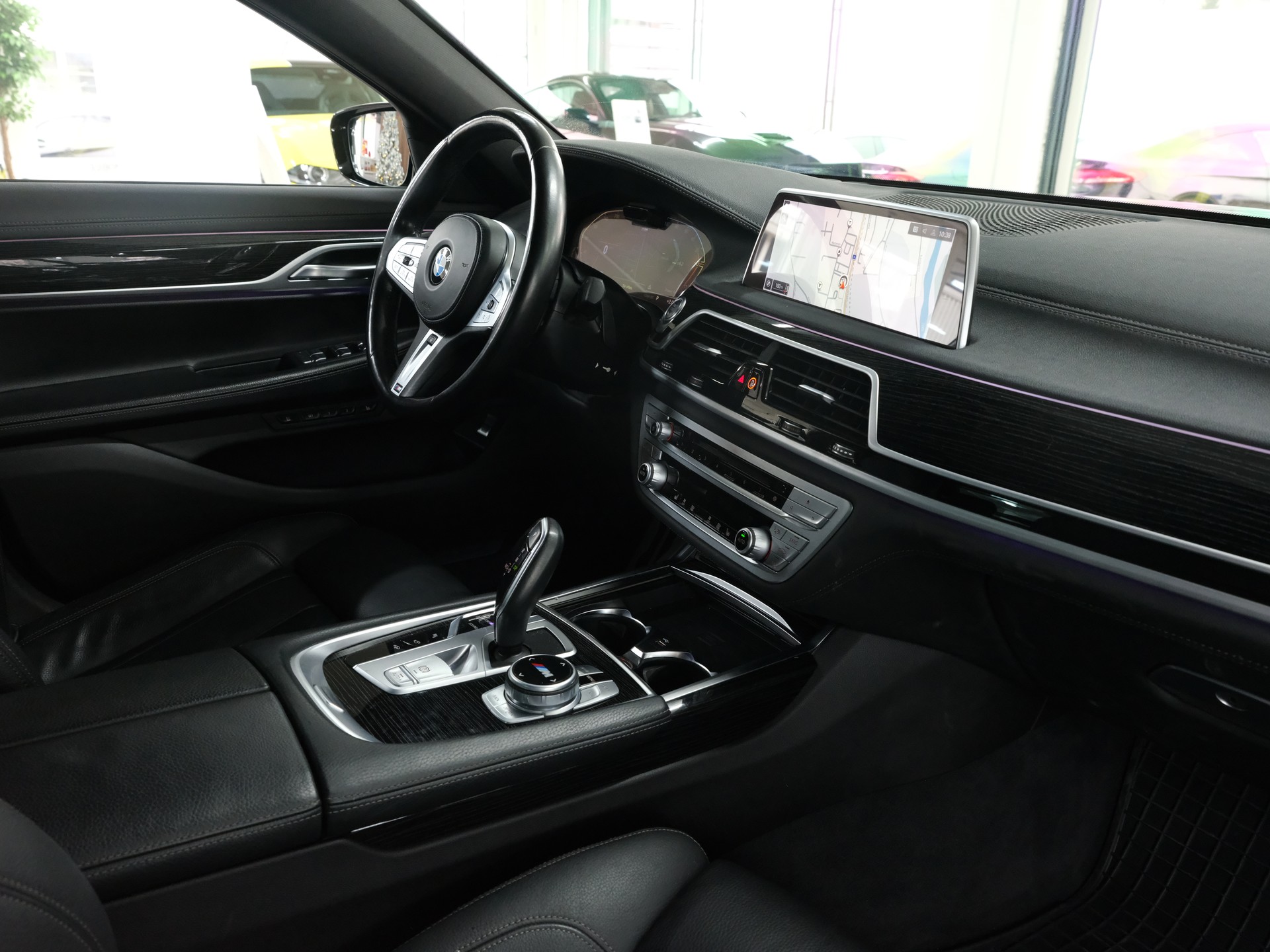 BMW 730d xDrive 48V M Sport Steptronic *Driving Assistant Professional* *Parking Assistant Plus*-image-15
