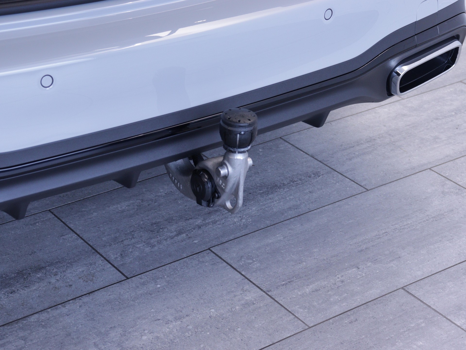 MERCEDES-BENZ C 220 d Swiss Star AMG Line 4matic Kombi-image-15