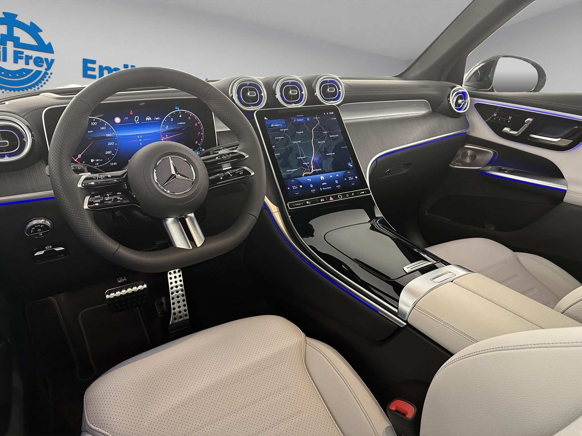 MERCEDES-BENZ GLC 200 AMG Line 4matic-image-6