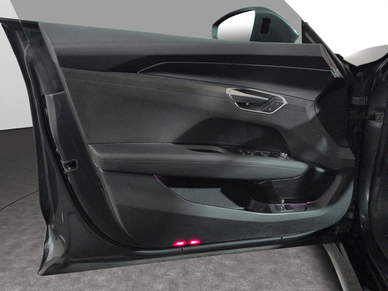 AUDI e-tron GT quattro-image-14